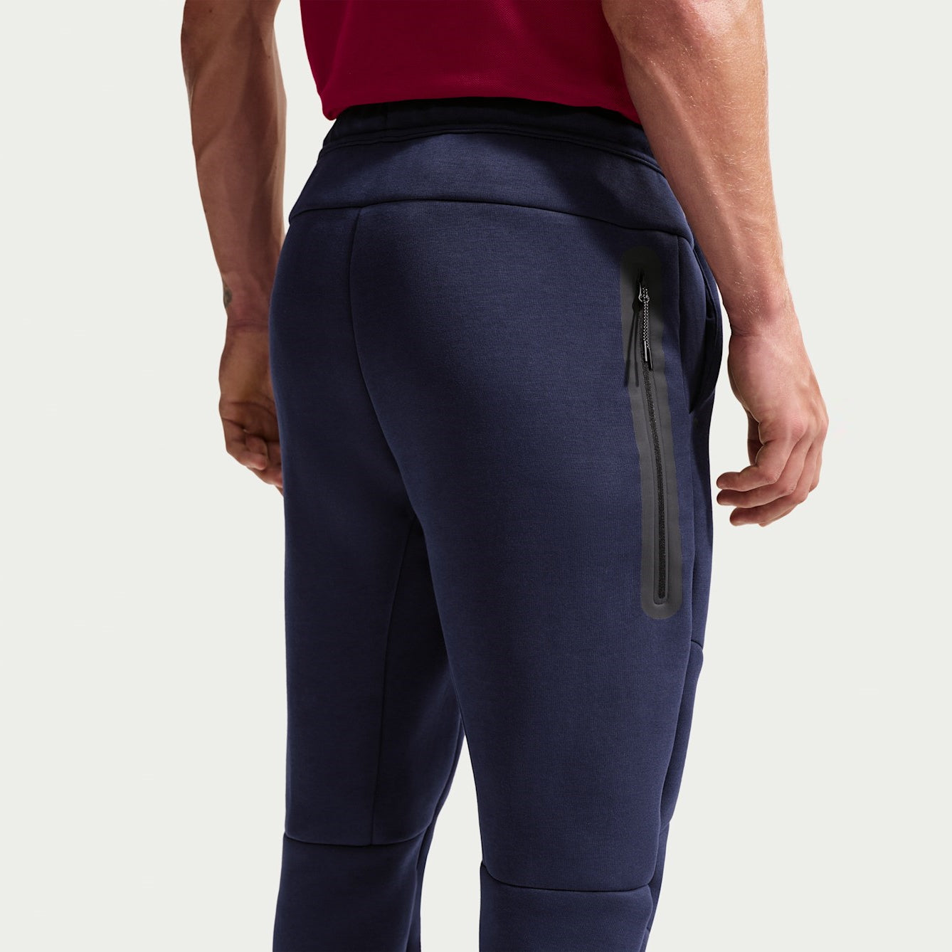 Мъжки джогър Nike F.C. Barcelona Tech Fleece Football Joggers - II3250-498 отзад