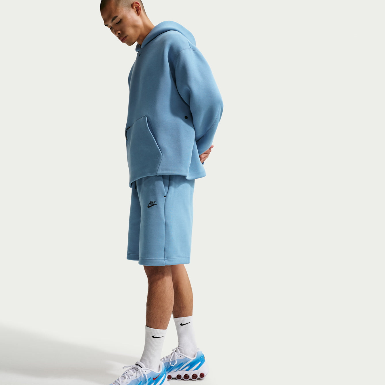 Мъжки къс панталон Nike Tech Fleece Shorts - IM0693-486 модел