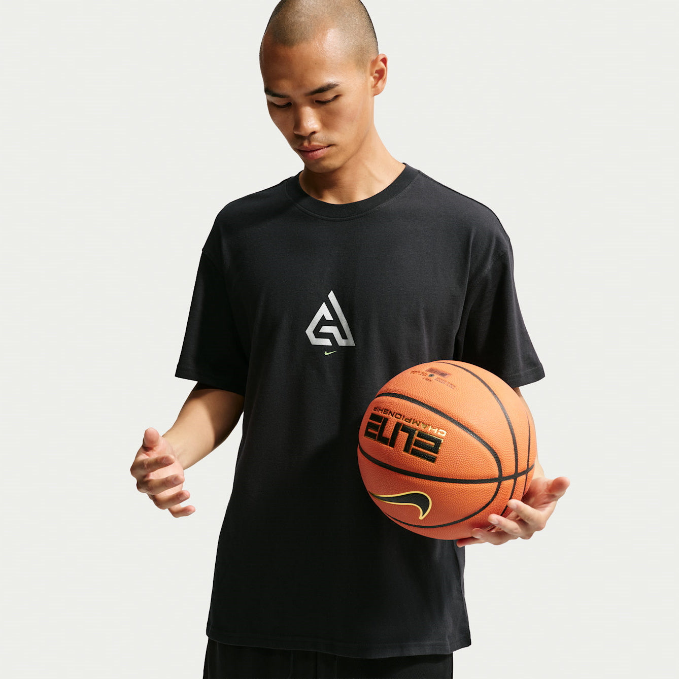Мъжка тениска Nike Giannis Basketball T-Shirt - IM5070-010