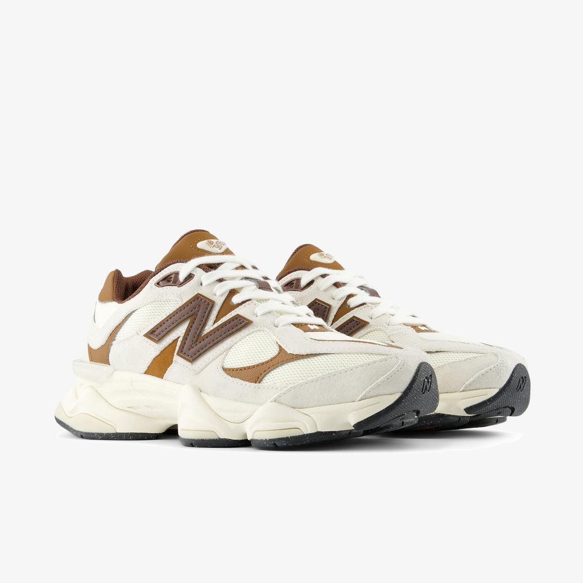 Дамски маратонки New Balance 9060 - U90603EG отпред