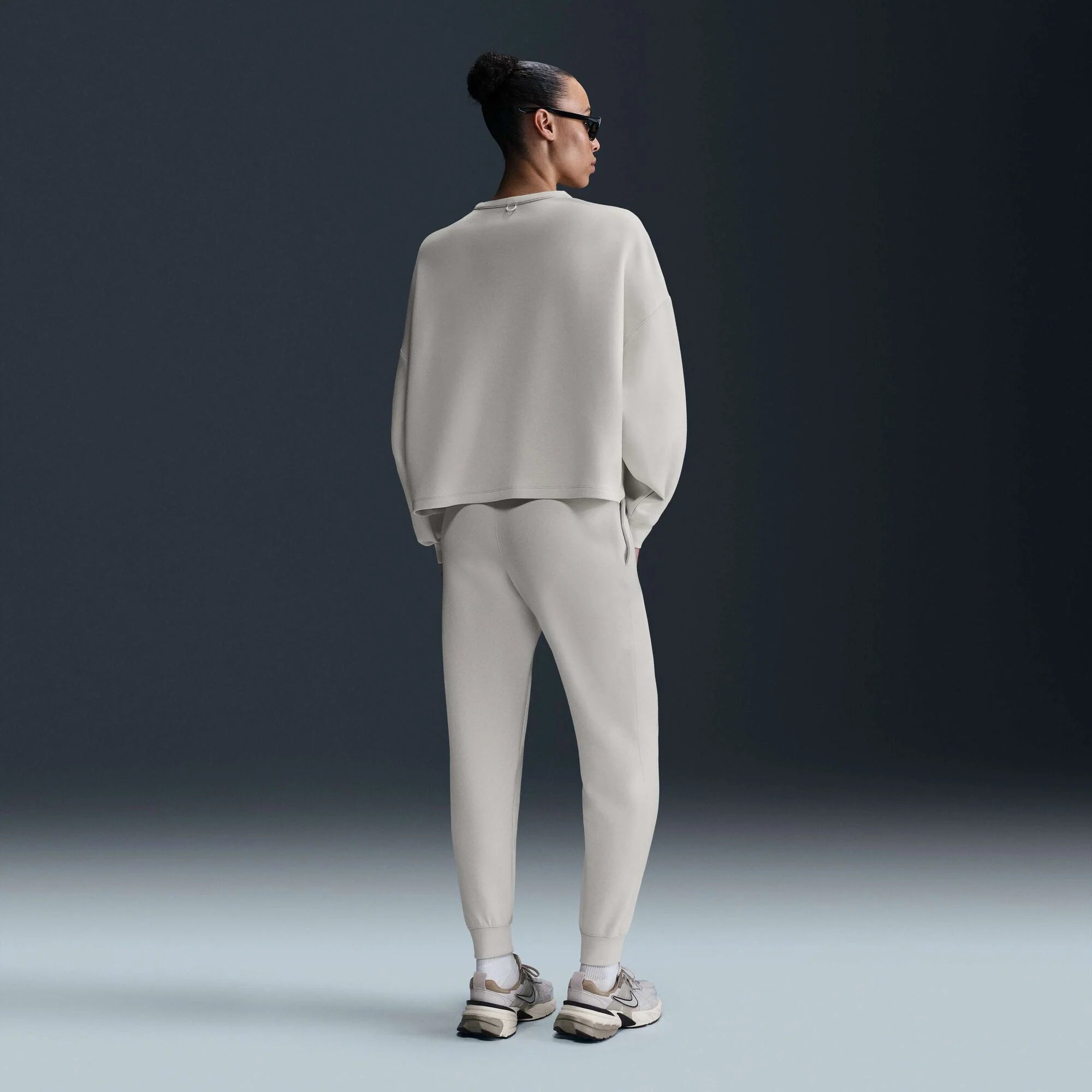 Дамска блуза Nike 24.7 ImpossiblySoft Oversized Top - Airhouse