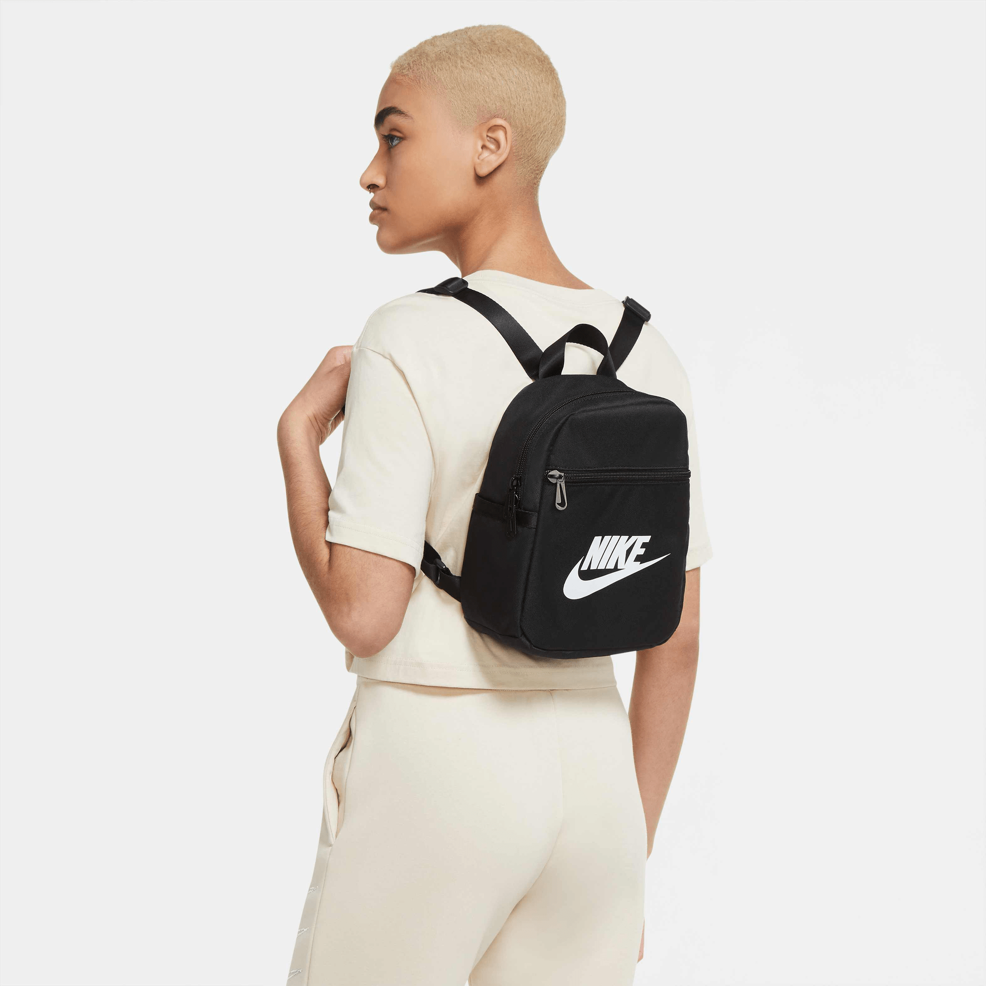Дамска раница Nike Sportswear Futura 365 Mini Backpack 6L - CW9301-010 модел