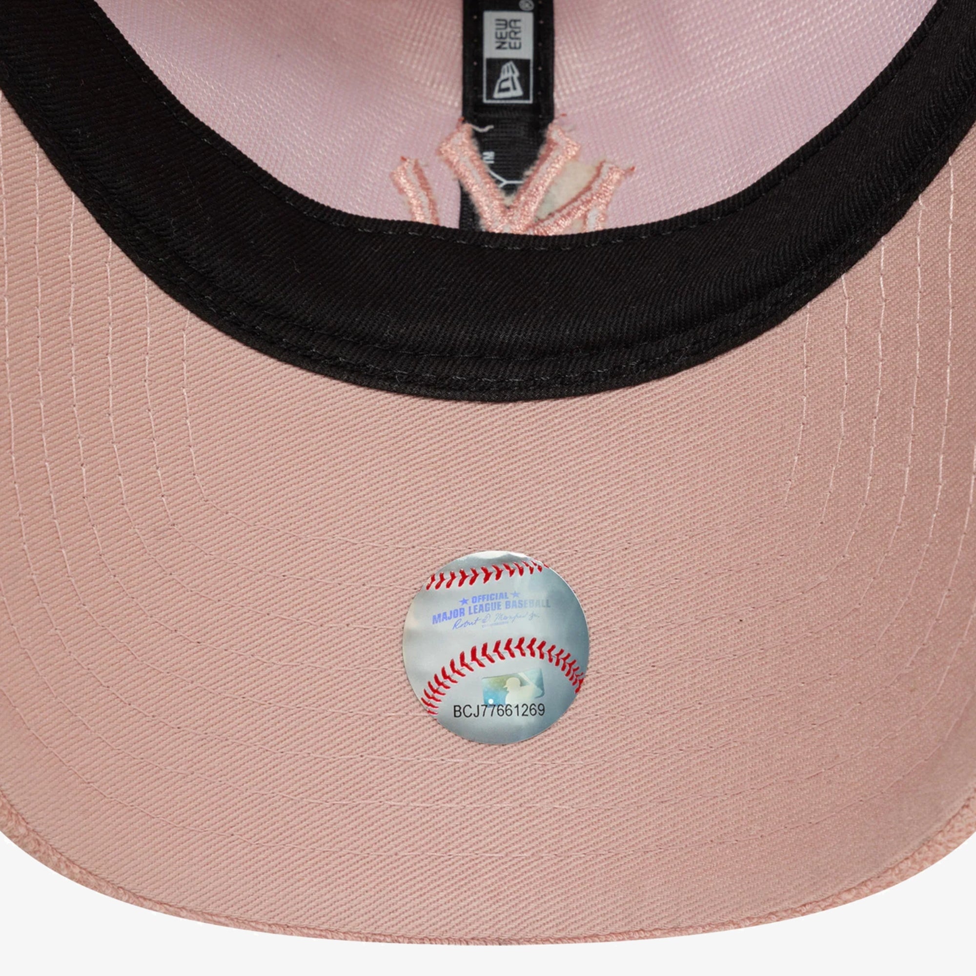 Дамска шапка New Era WMNS TOWELLING 9TWE - 60595347 детайл