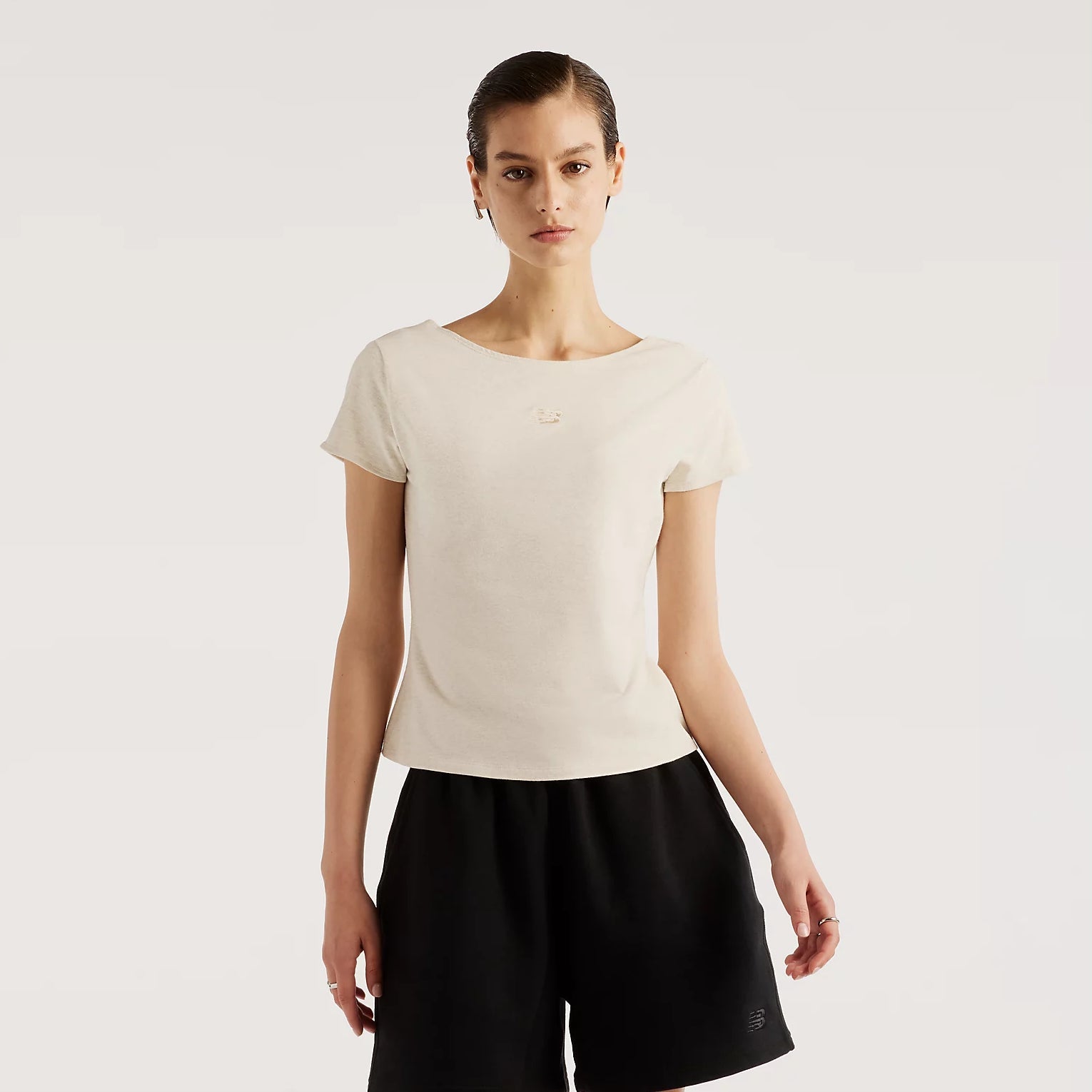 Дамска тениска New Balance Open-Back Fitted T-Shirt - WT62P2SZLIT