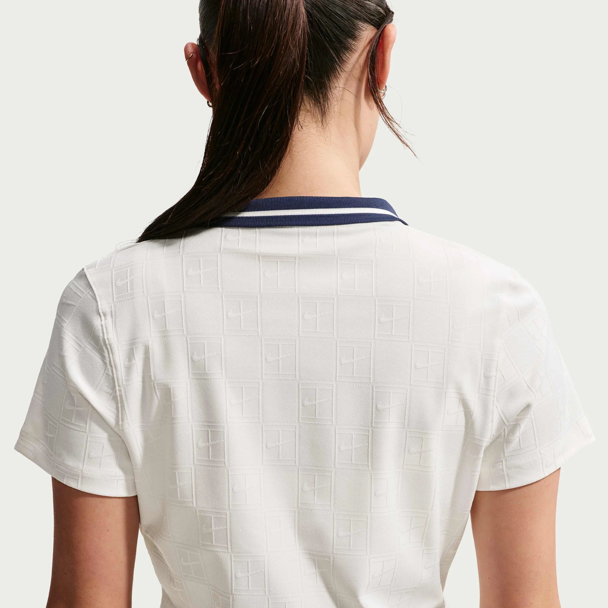 Дамска тениска Nike Court Collection Dri-FIT Cropped Tennis Polo - IB0772-133 отзад