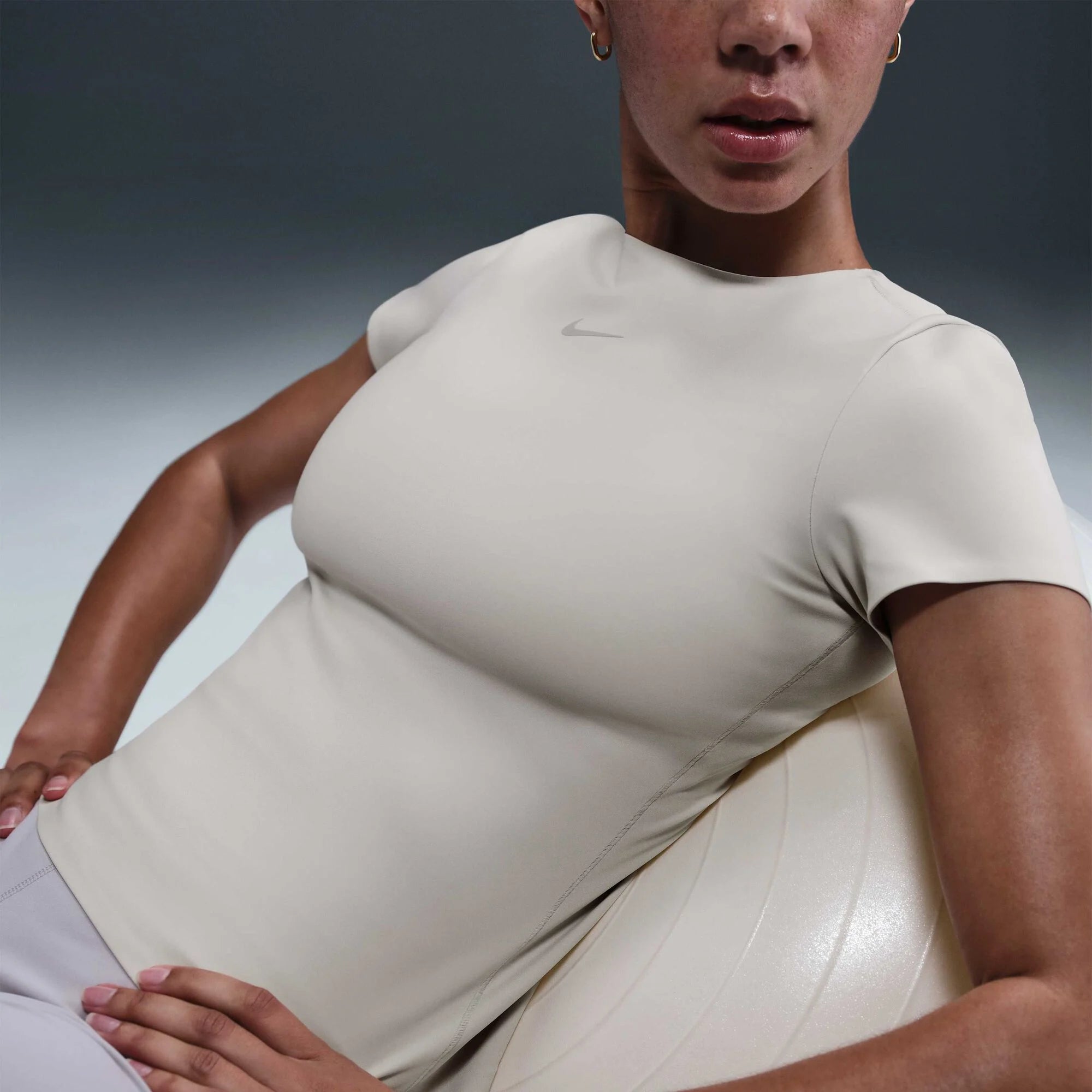 Дамска тениска Nike Form SS Top - Airhouse