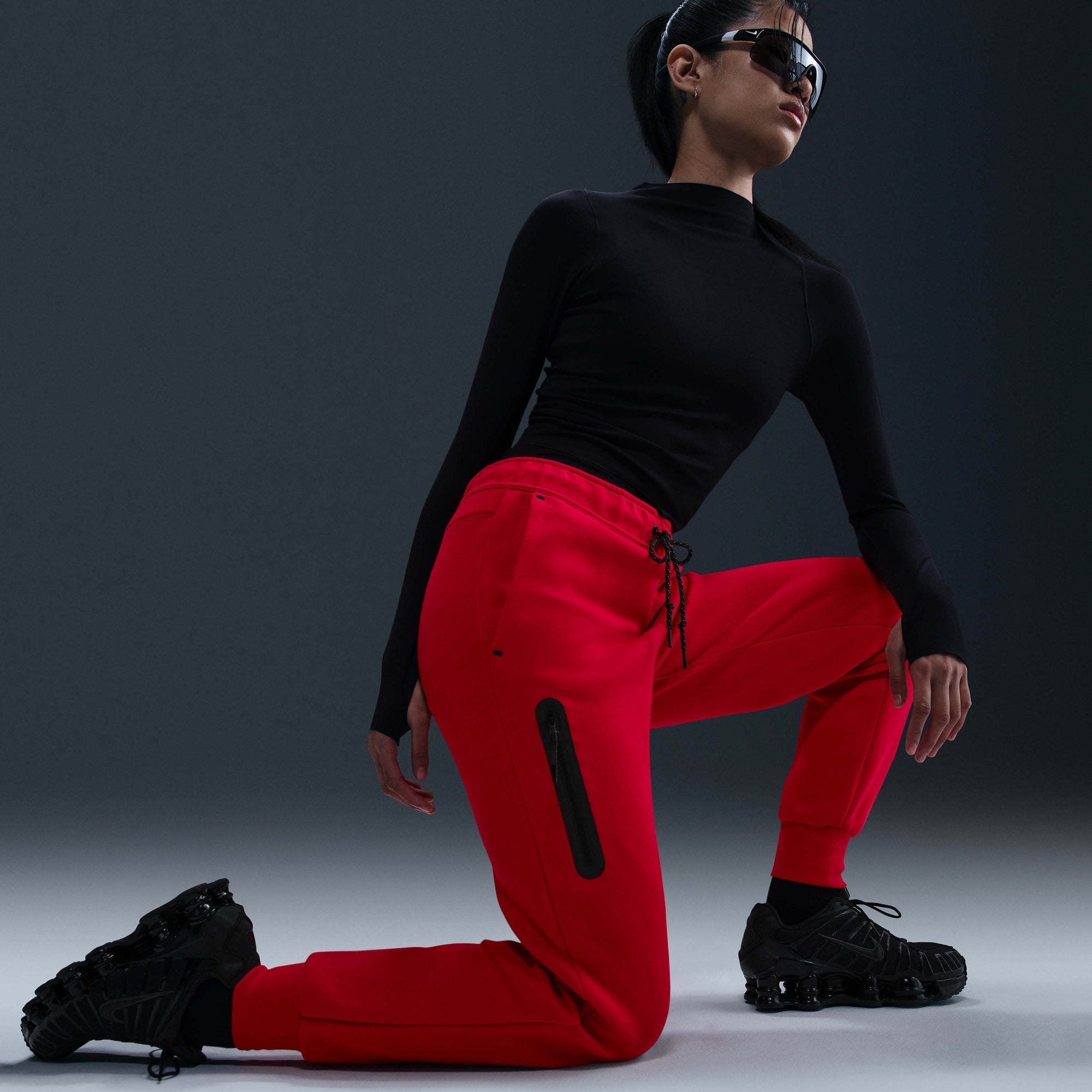 Дамски джогър Nike Tech Fleece Mid - Rise Joggers - Airhouse