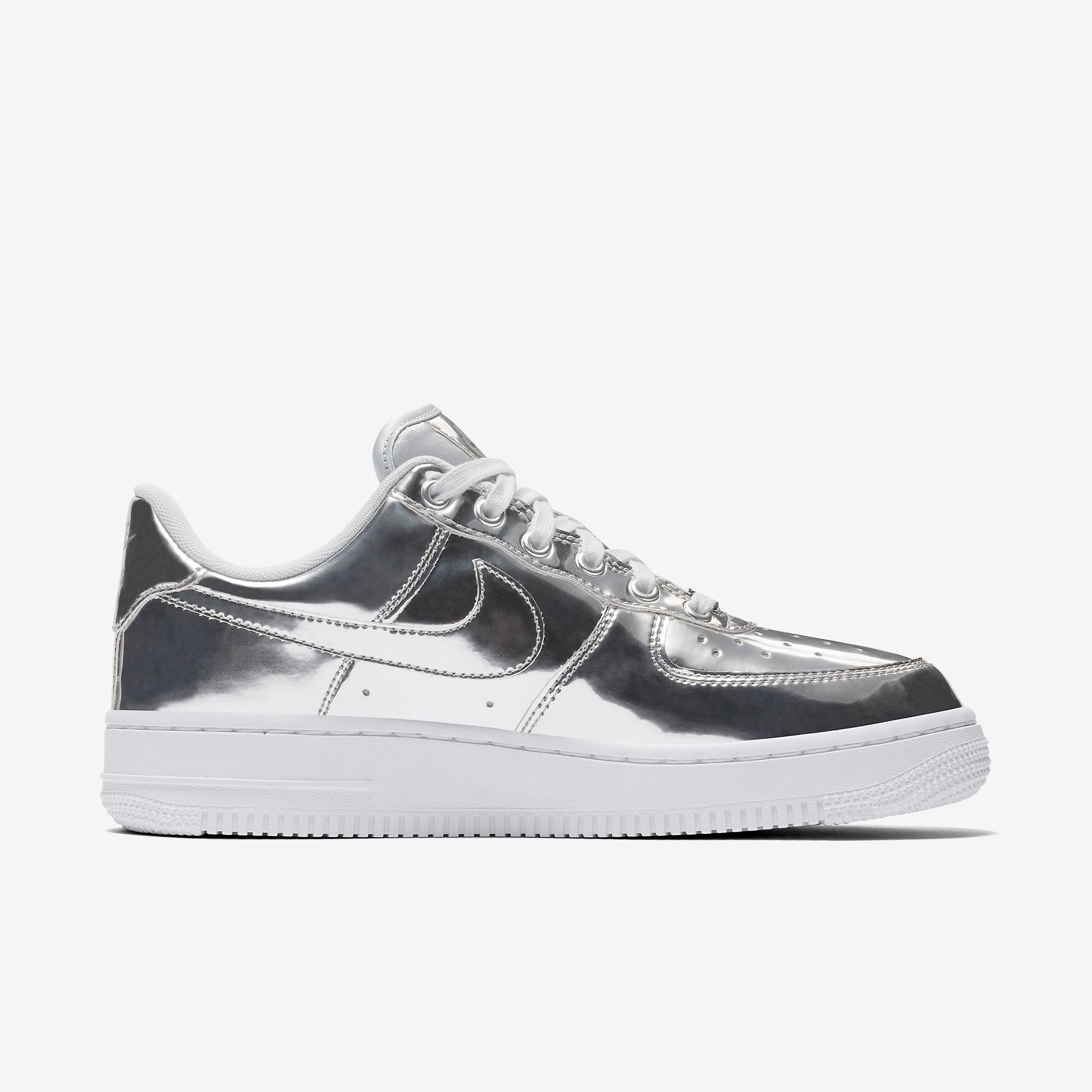 Дамски кецове Nike Air Force 1 SP Liquid Metal - CQ6566-001 отстрани