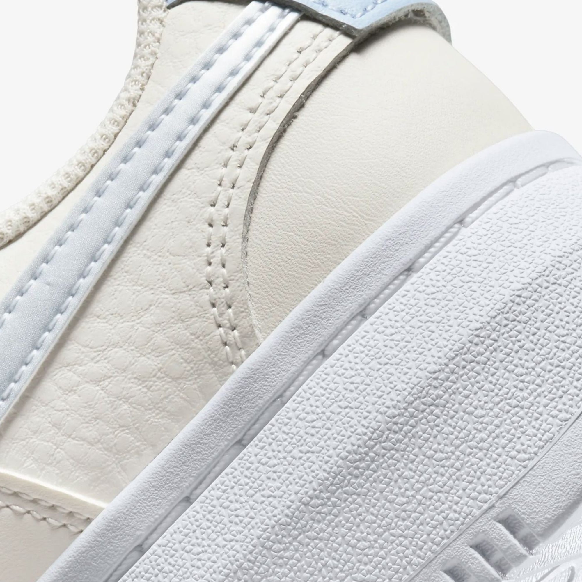 Дамски кецове Nike Court Vision Alta - Airhouse