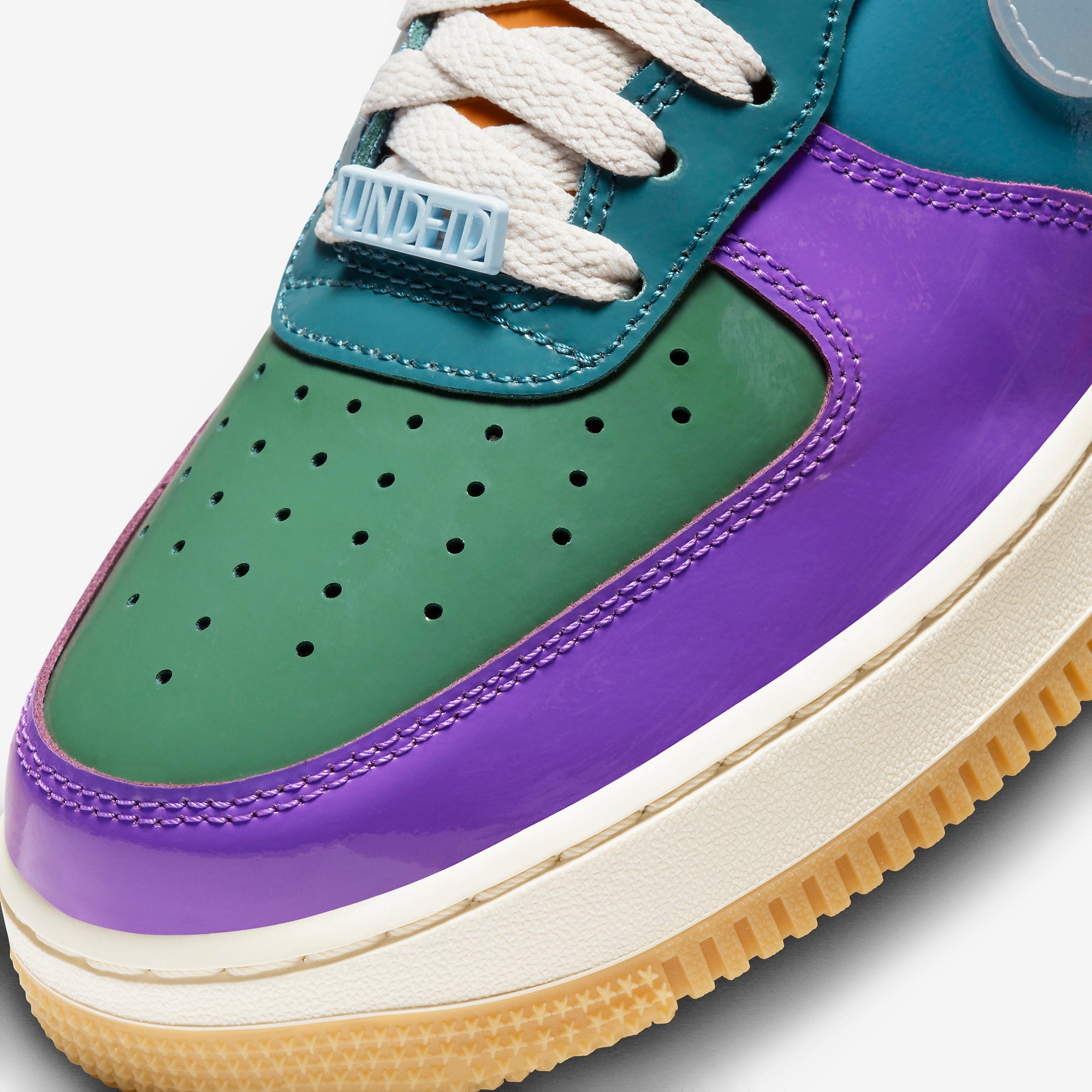 Дамски кецове Nike x UNDEFEATED Air Force 1 Low - DV5255-500 детайл отпред