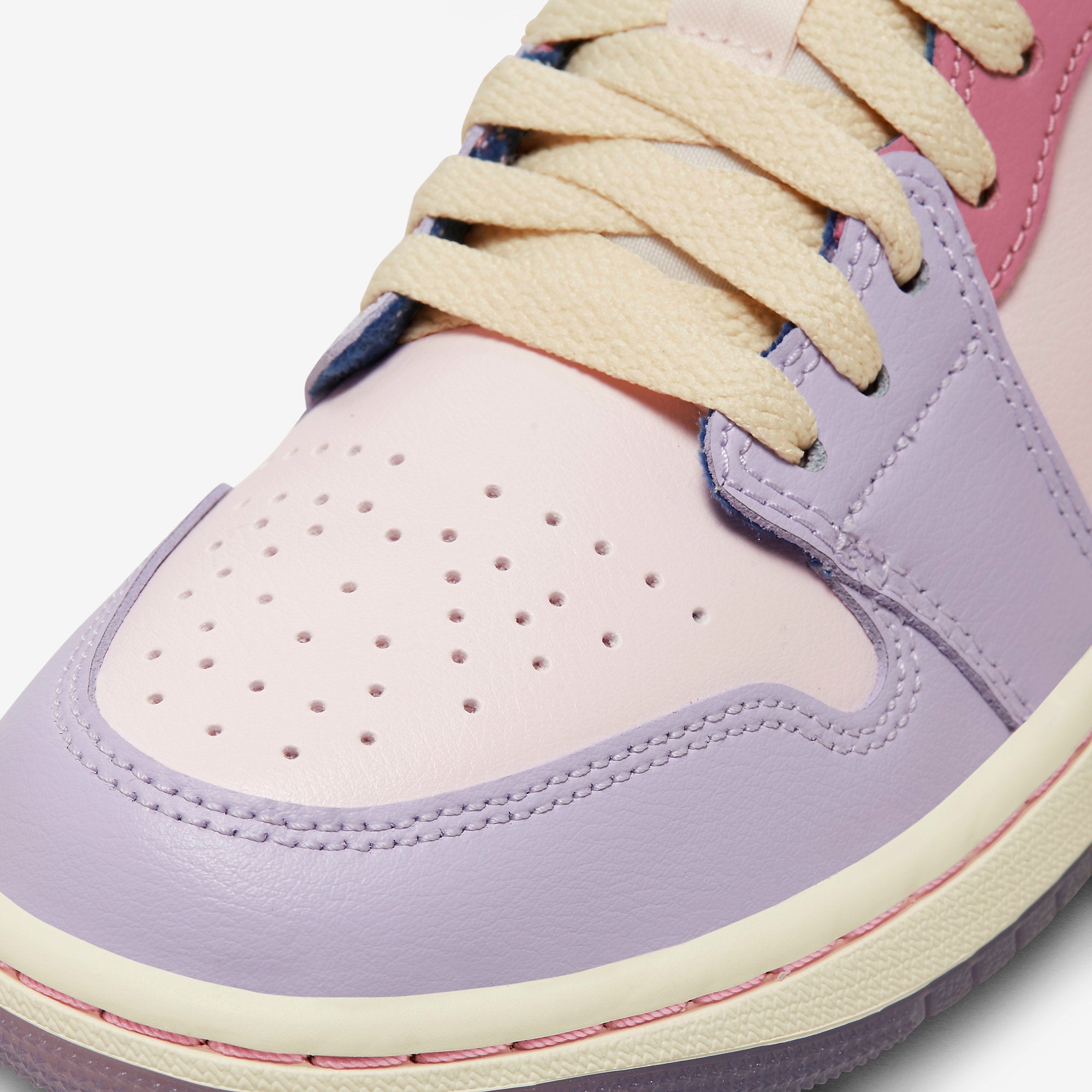 Дамски кецове Air Jordan 1 Low "Pastel Plum" - Airhouse