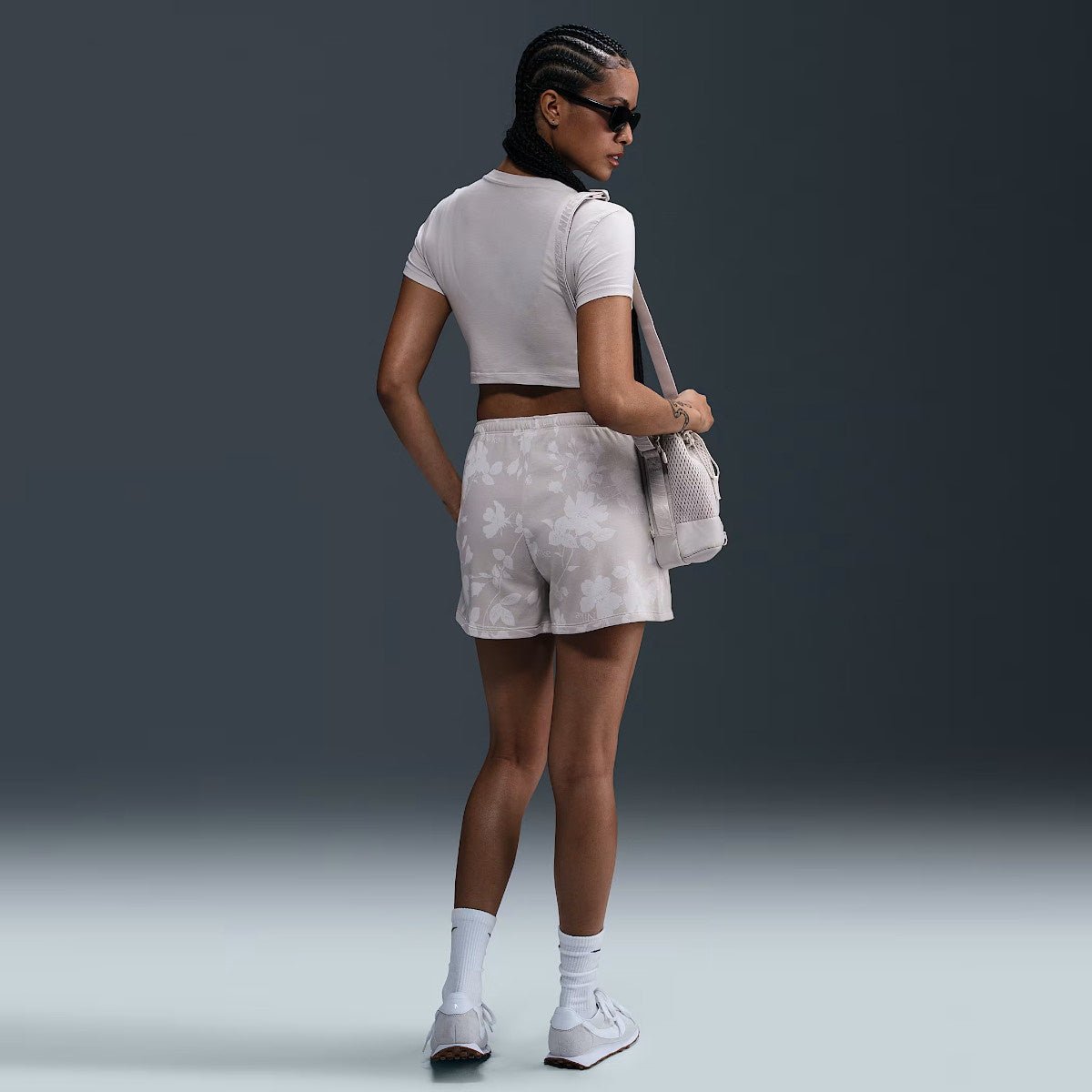 Дамски къс панталон Nike Chill Shorts - Airhouse