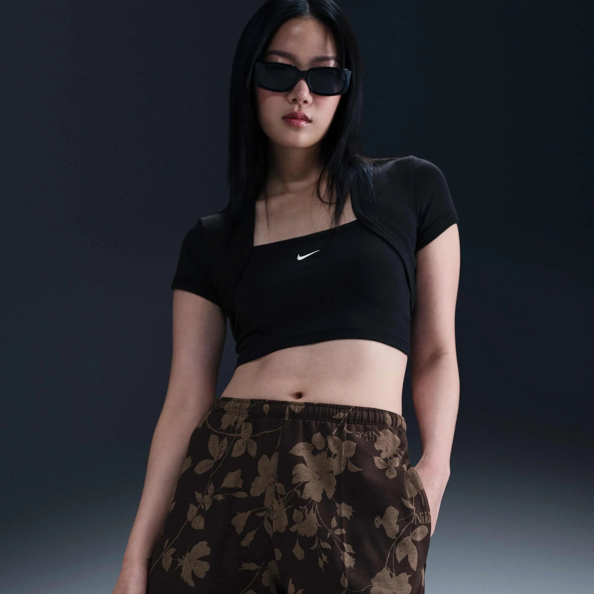 Дамски къс панталон Nike Sportswear Chill Shorts - HQ5704-220