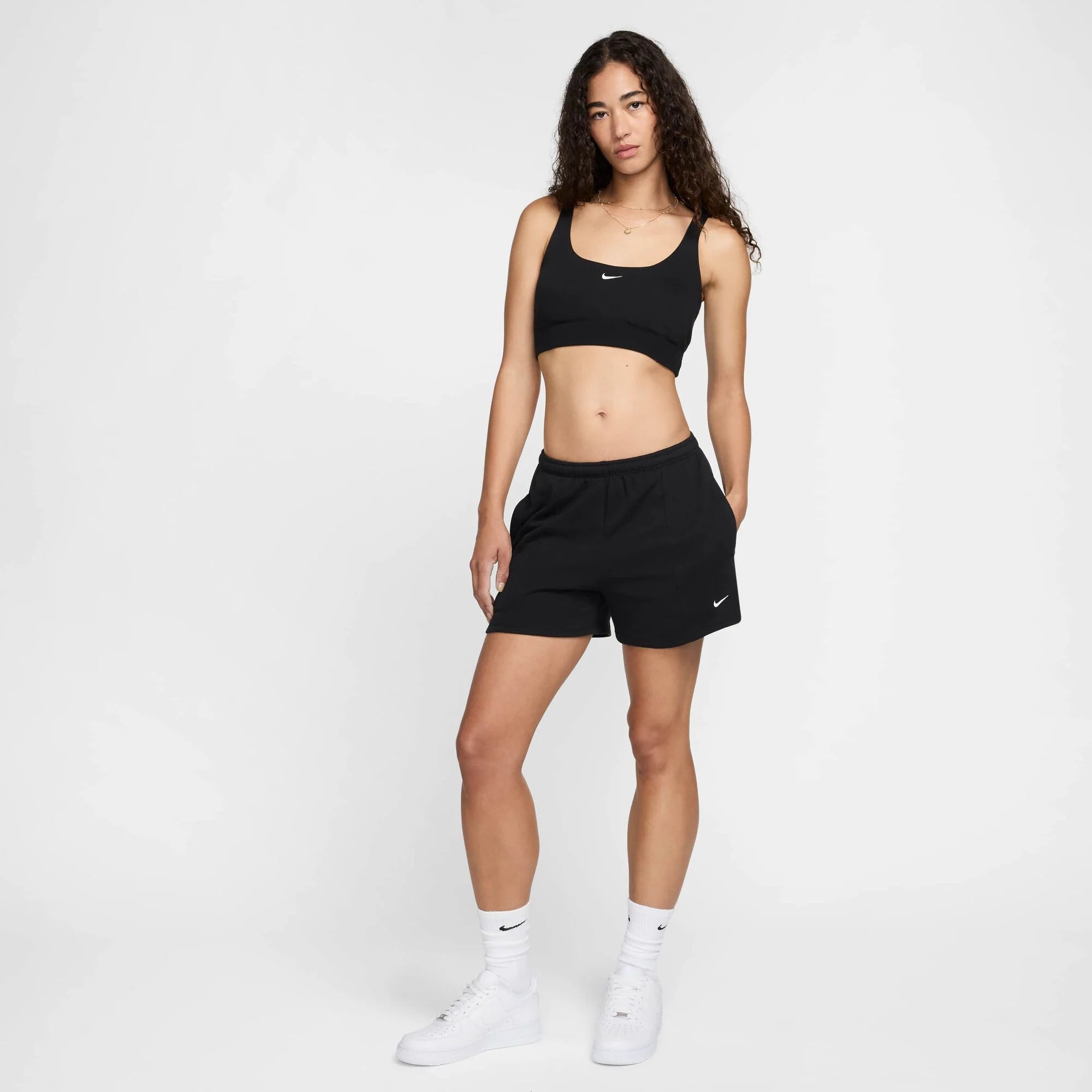 Дамски къс панталон Nike Sportswear Chill Terry Mid-Rise French Terry Shorts - HF6940-010 модел отпред