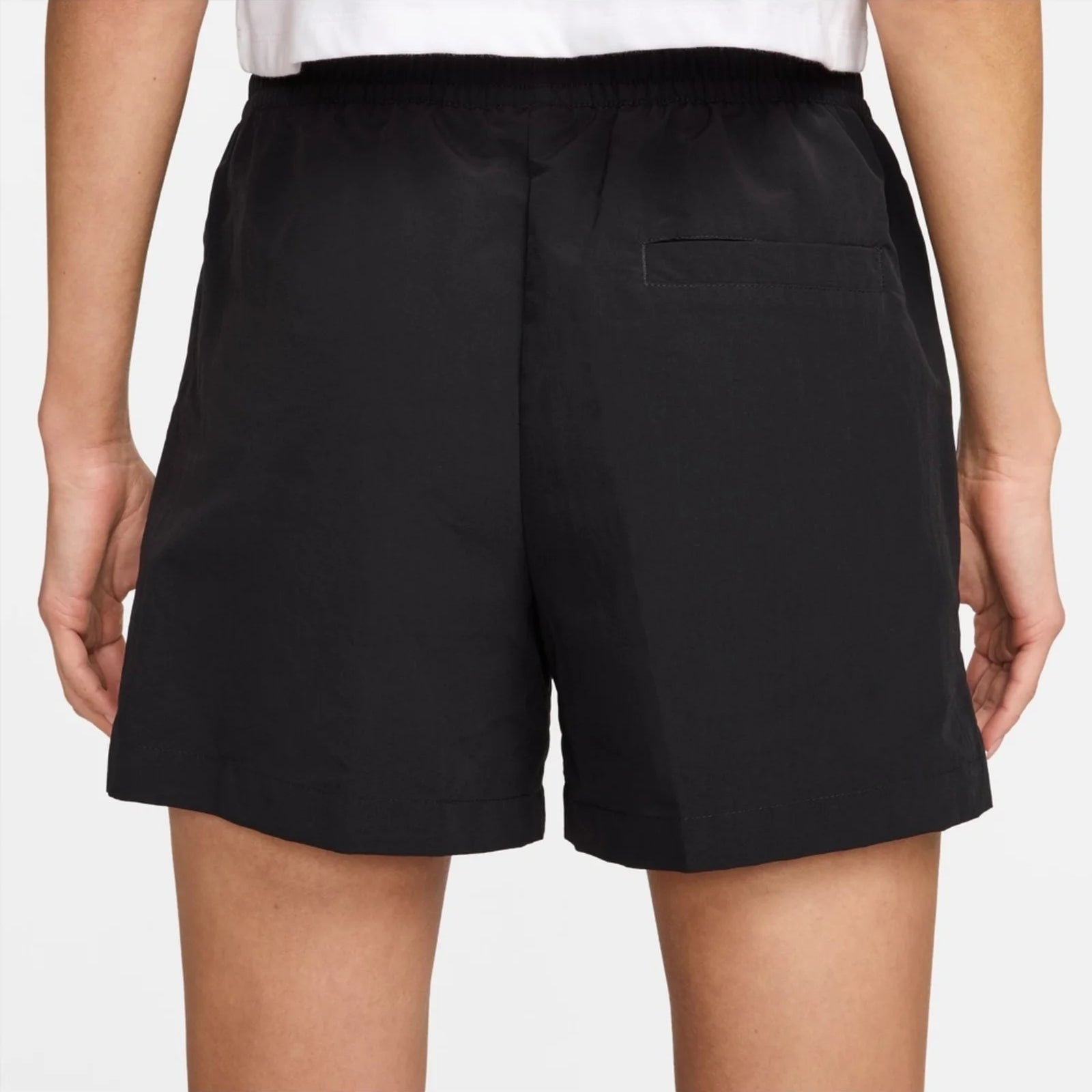 Дамски къс панталон Nike Essential Mid-Rise Woven Shorts - FV6622-010 отзад
