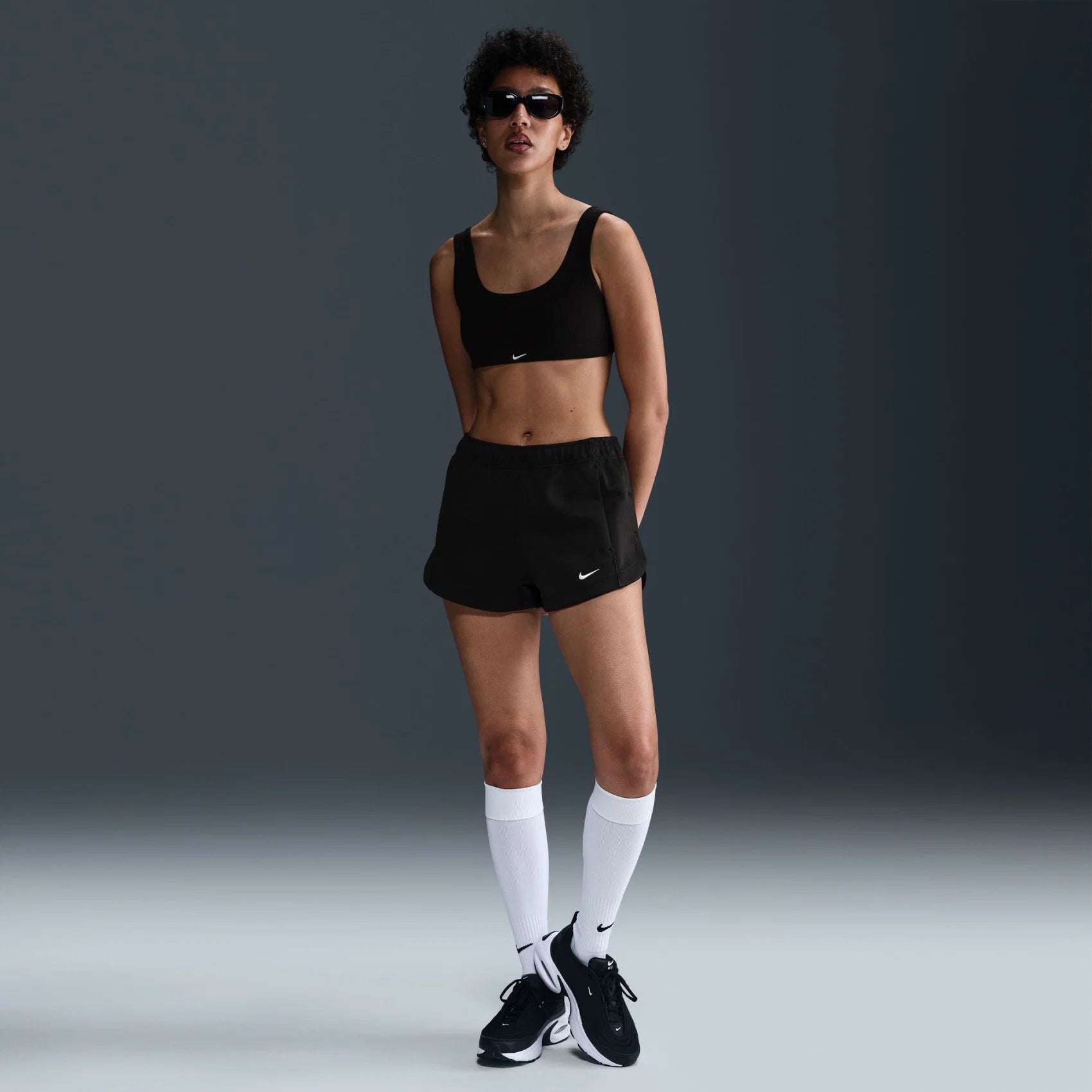 Дамски къс панталон Nike Windrunner Poly Knit Mid Rise Shorts - HJ1406-010 модел отпред