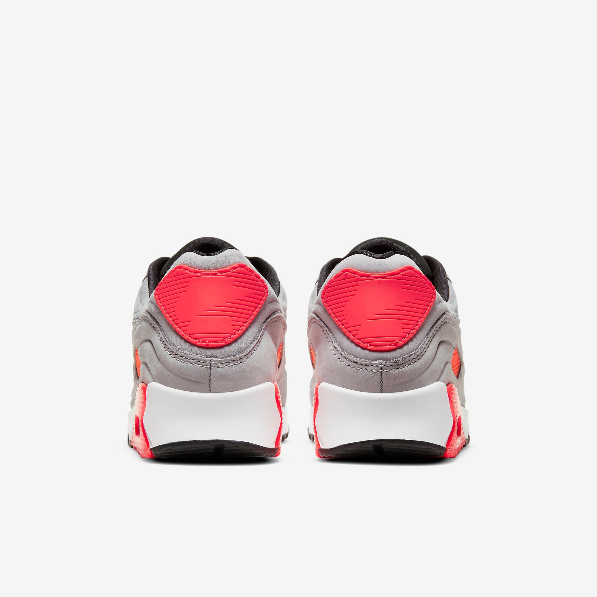 Дамски маратонки Nike Air Max 90 QS Lux - CZ7656-001 отзад