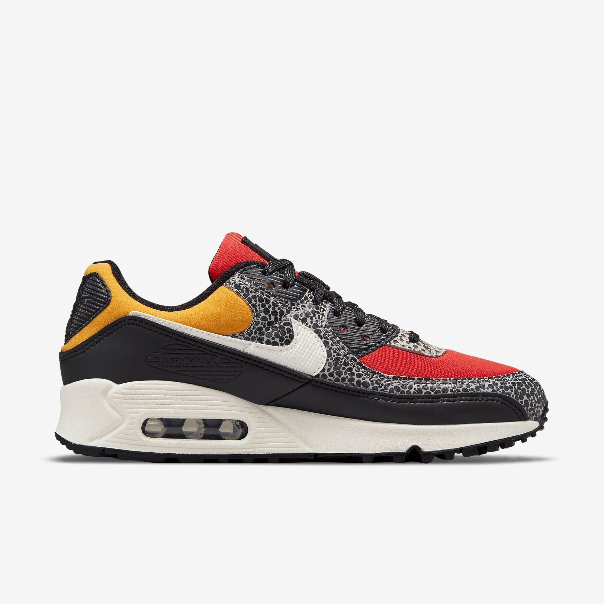 Дамски маратонки Nike Air Max 90 Safari - DC9446-001 отстрани