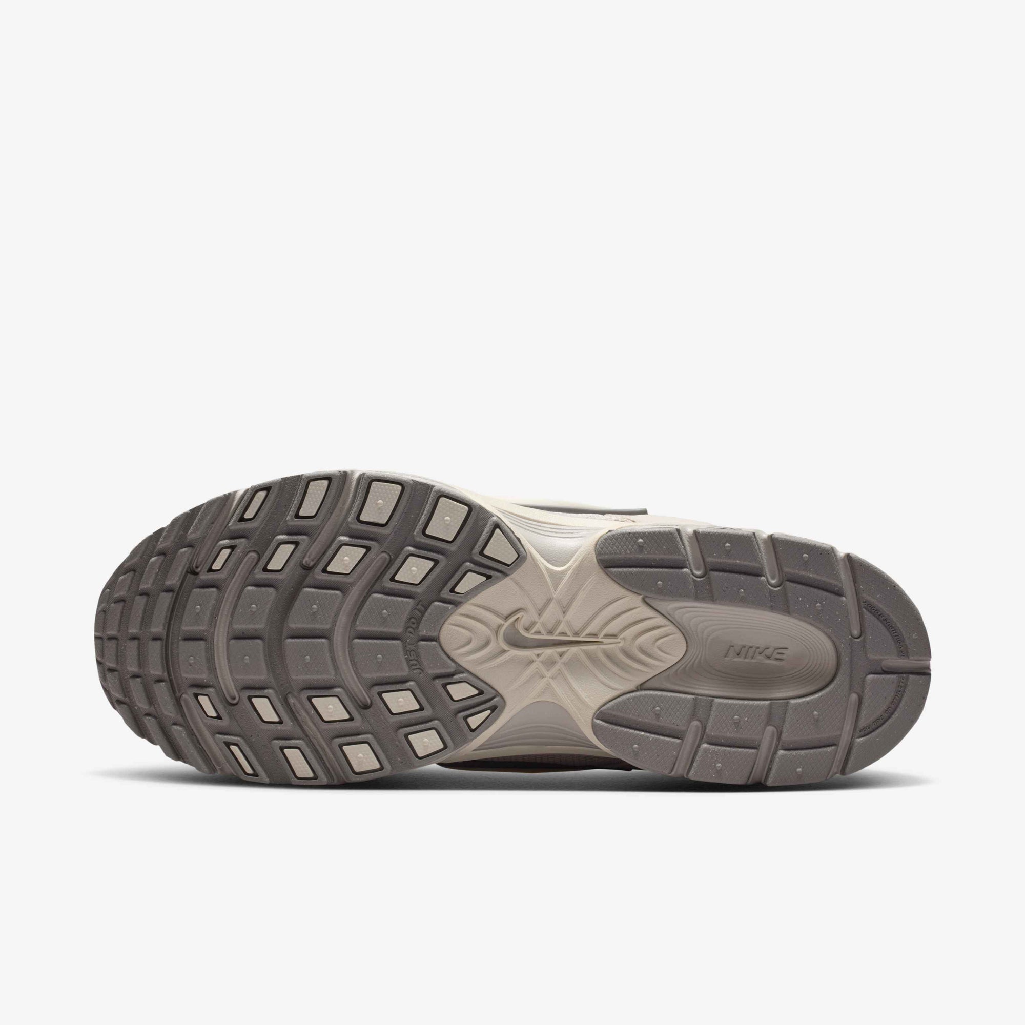 Дамски маратонки Nike V5 RNR Suede II6294-201 подметка