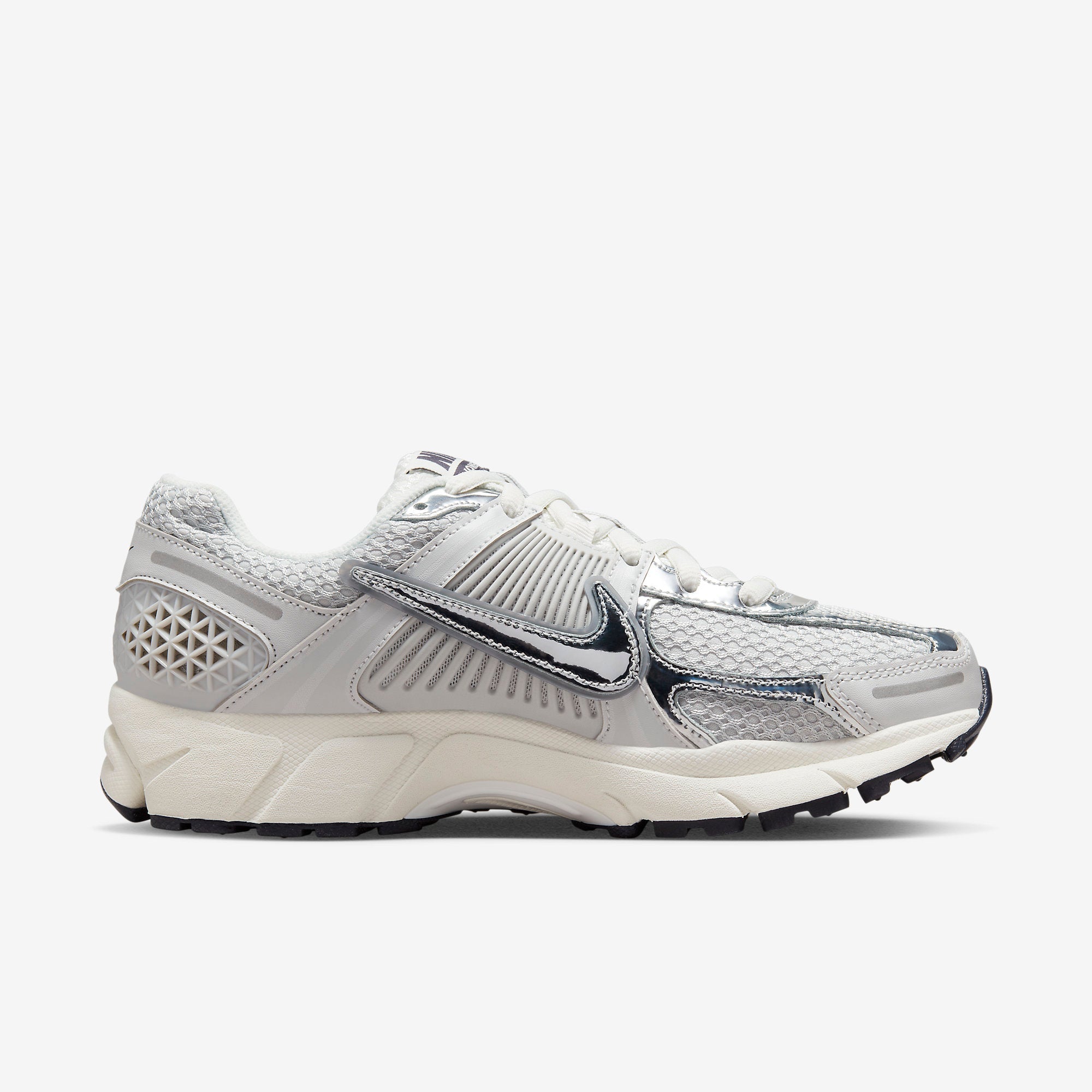 Дамски маратонки Nike Zoom Vomero 5 - Airhouse