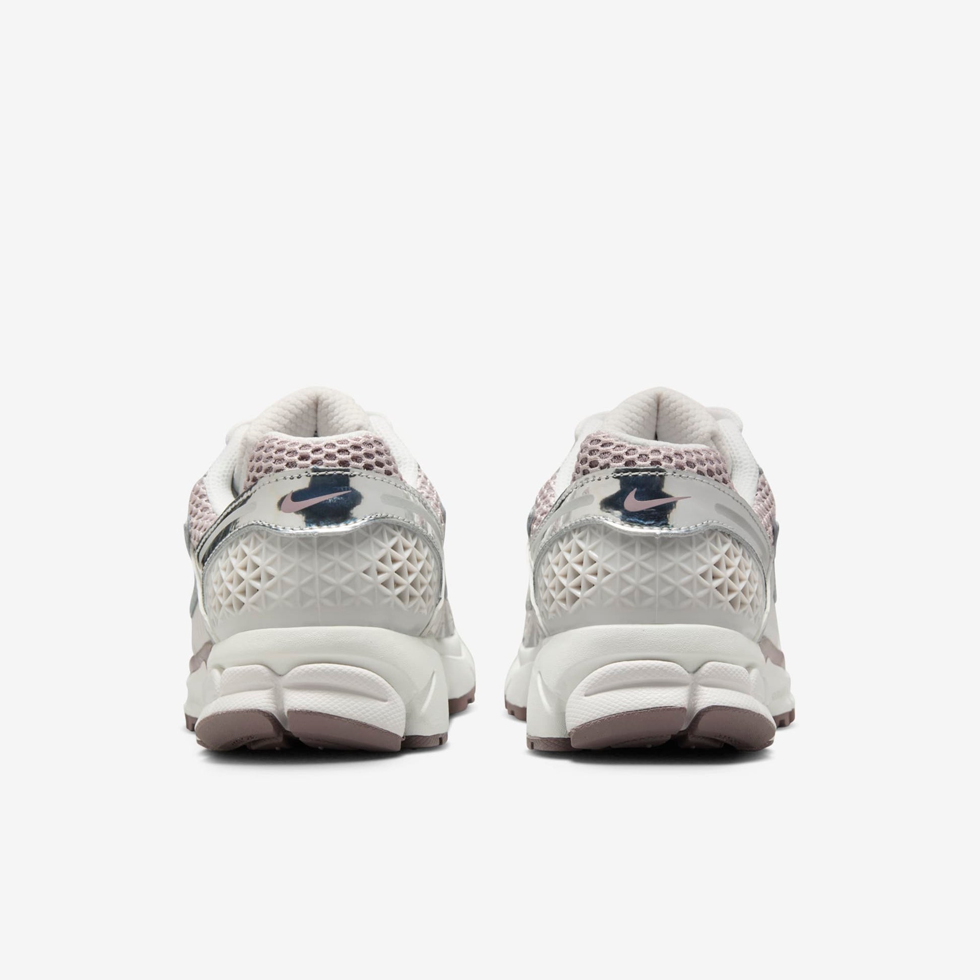 Дамски маратонки Nike Zoom Vomero 5 - Airhouse