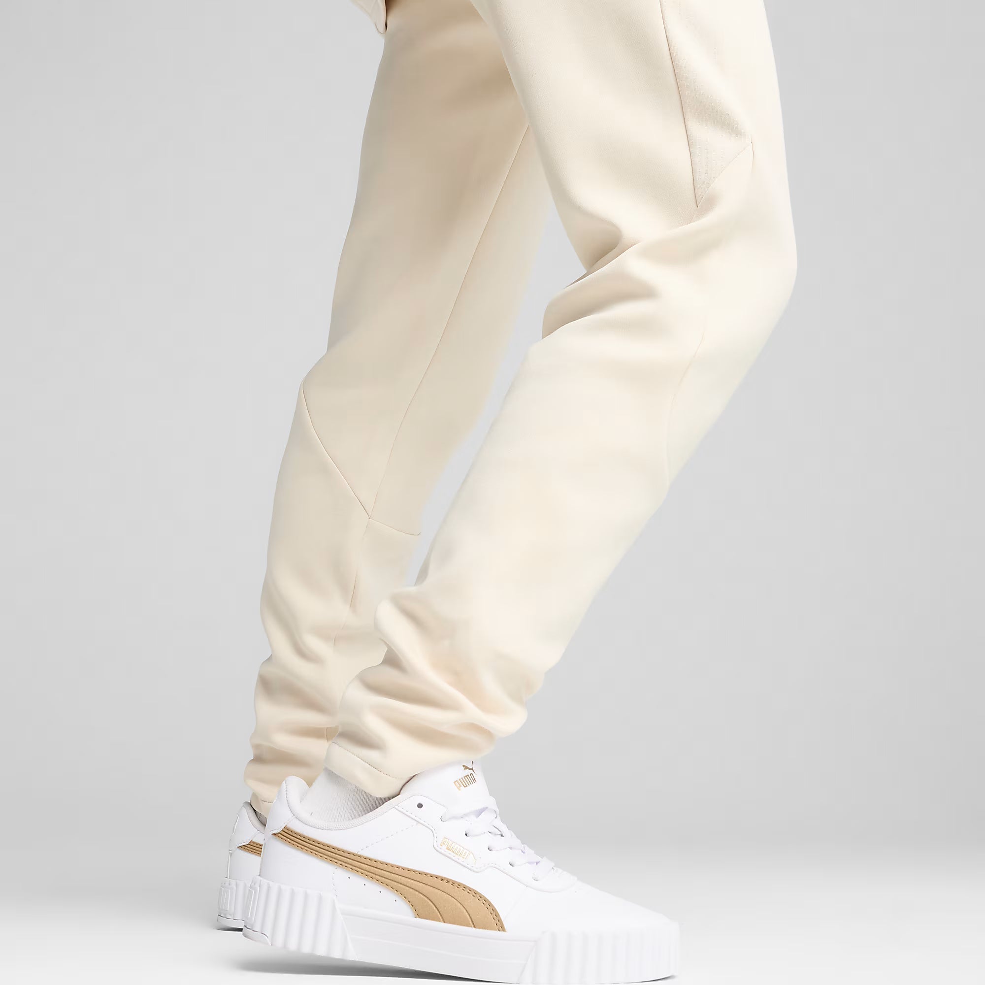 Дамски панталон Puma Evostripe Sweatpants - Airhouse