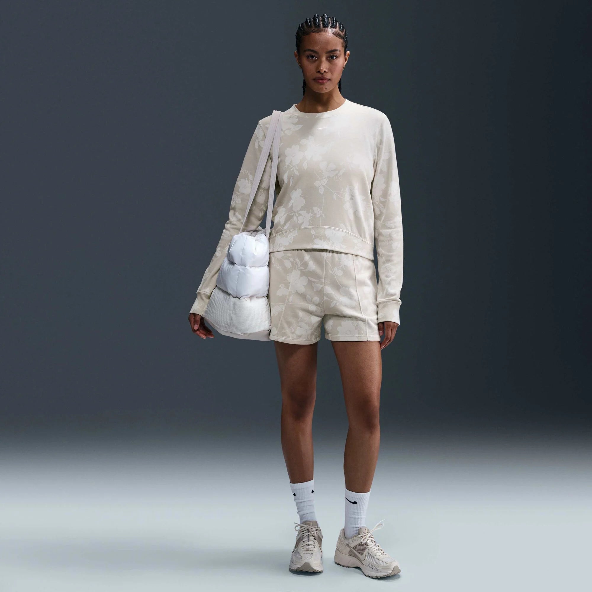 Дамски суитшърт Nike Chill Sweatshirt - Airhouse