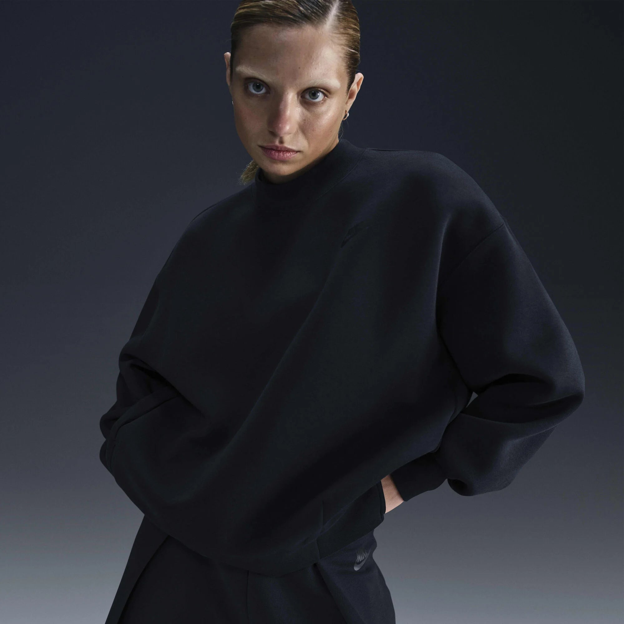 Дамски суитшърт Nike Tech Fleece Oversized Sweatshirt - Airhouse