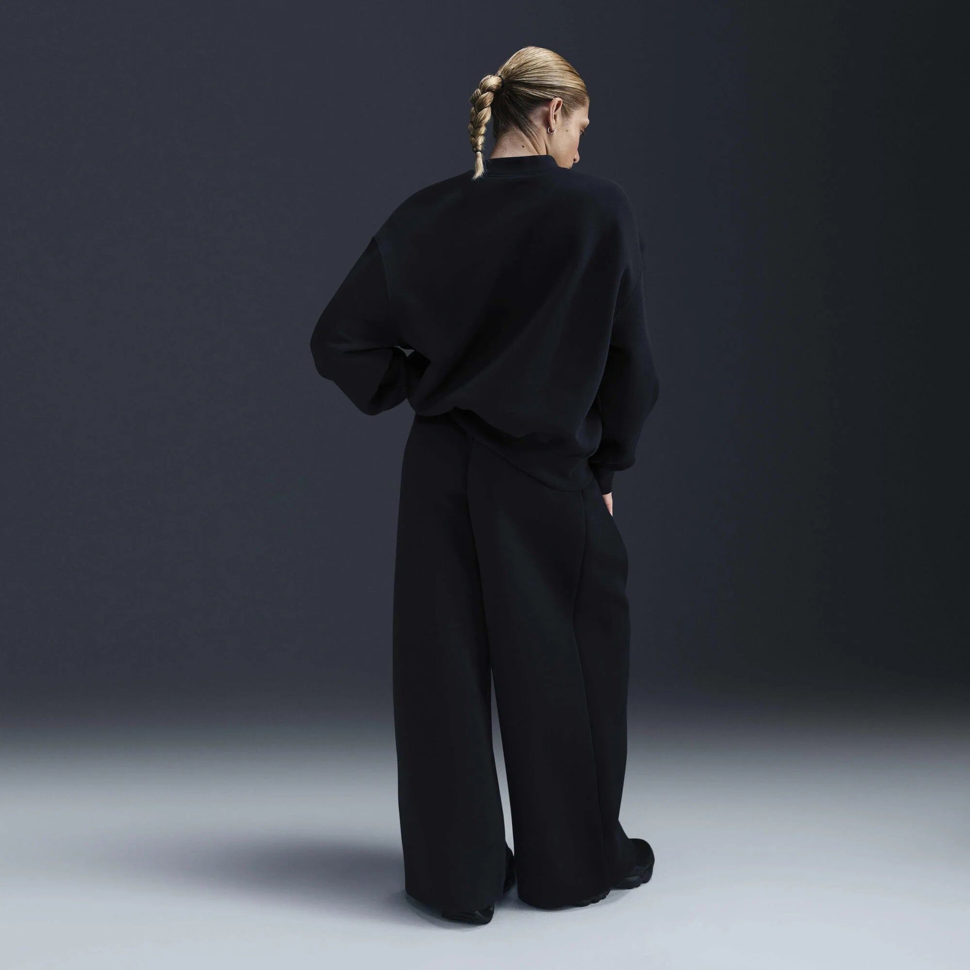 Дамски суитшърт Nike Tech Fleece Oversized Sweatshirt - Airhouse