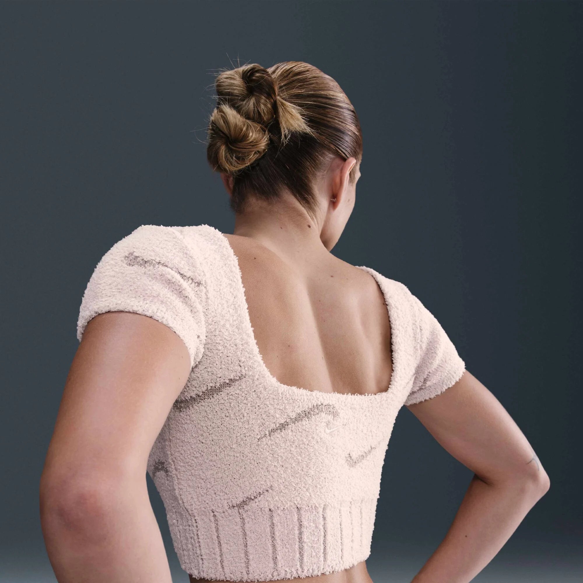 Дамско бюстие Nike Phoenix Cosy Bouclé Top - Airhouse