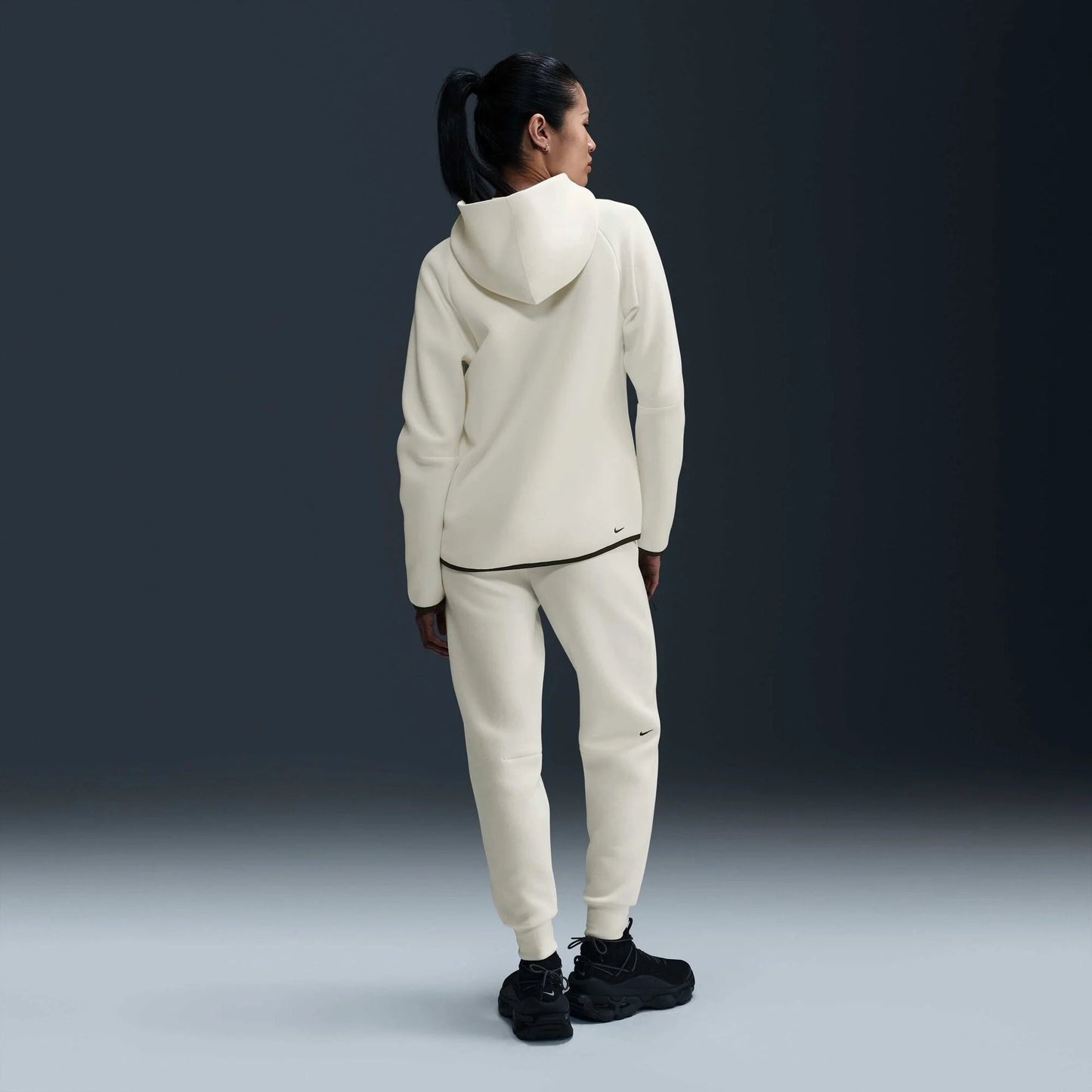 Дамско худи Nike Tech Fleece Hoodie - Airhouse