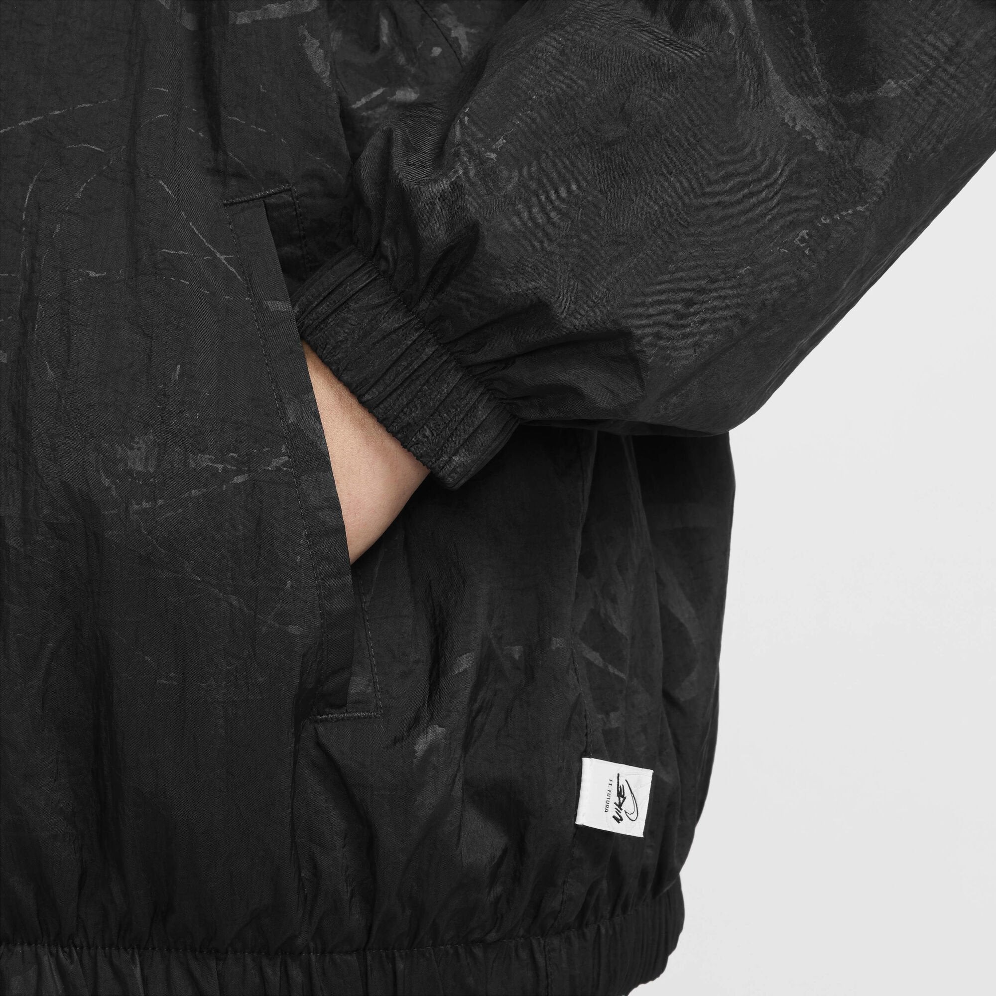 Дамско яке Nike Breaking Windrunner Jacket - Airhouse