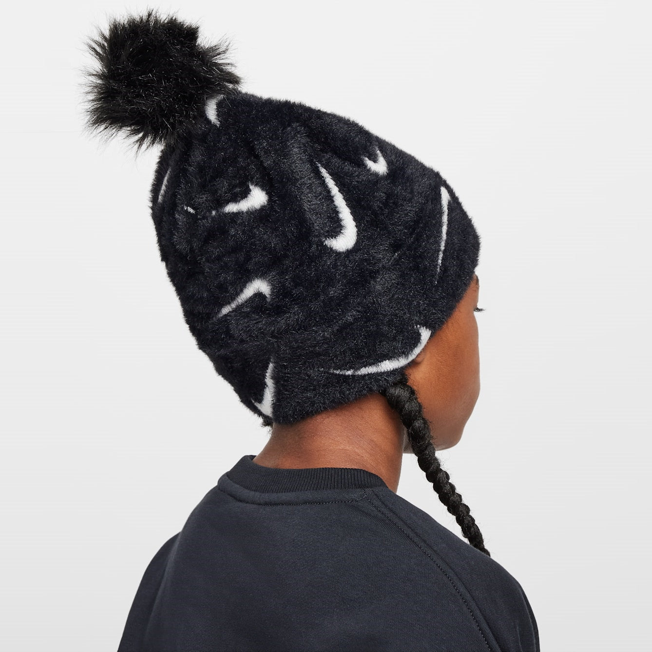 Детска шапка Nike Peak Beanie Pom - Airhouse