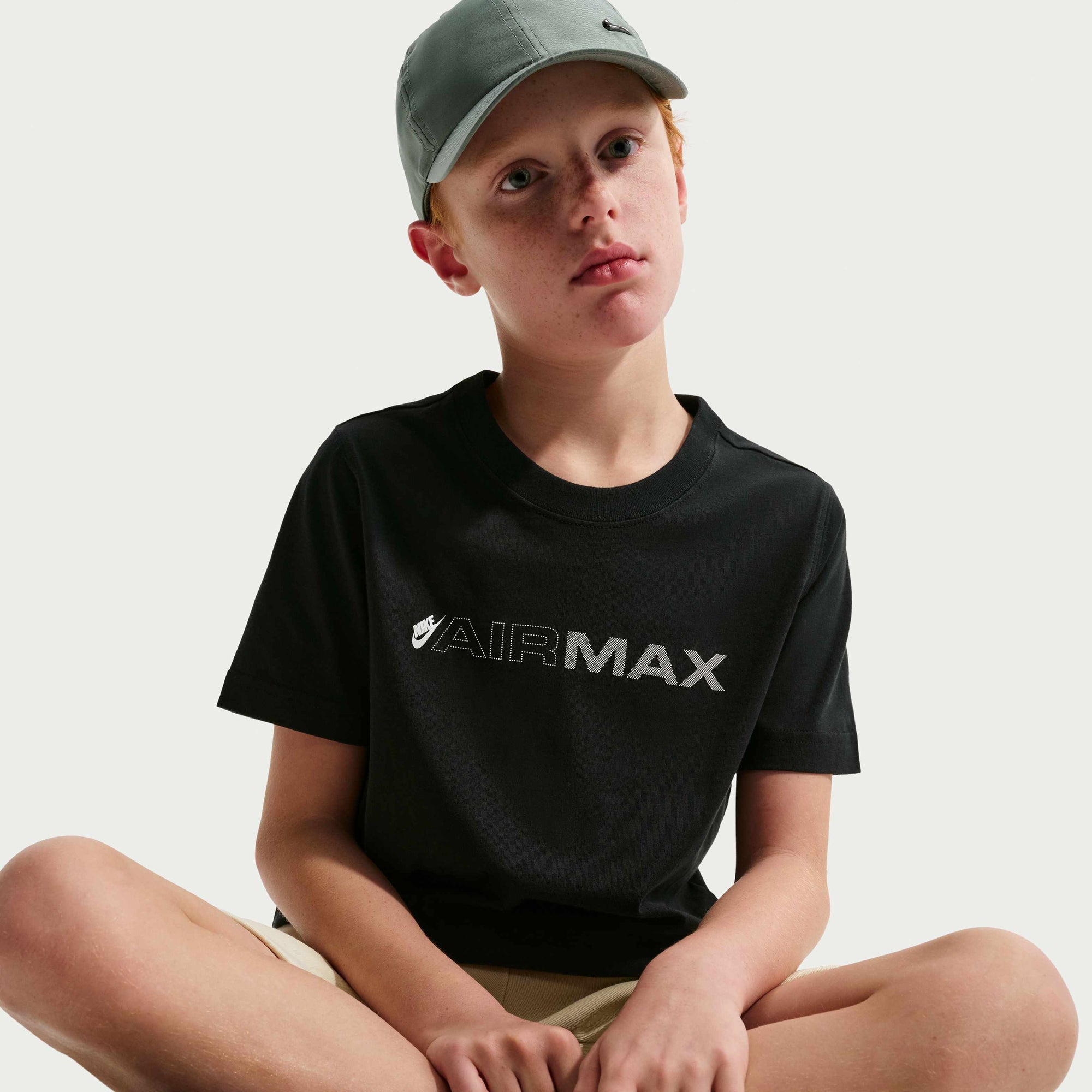 Детска тениска Nike Sportswear Air Max T-Shirt IO1157-010 лого