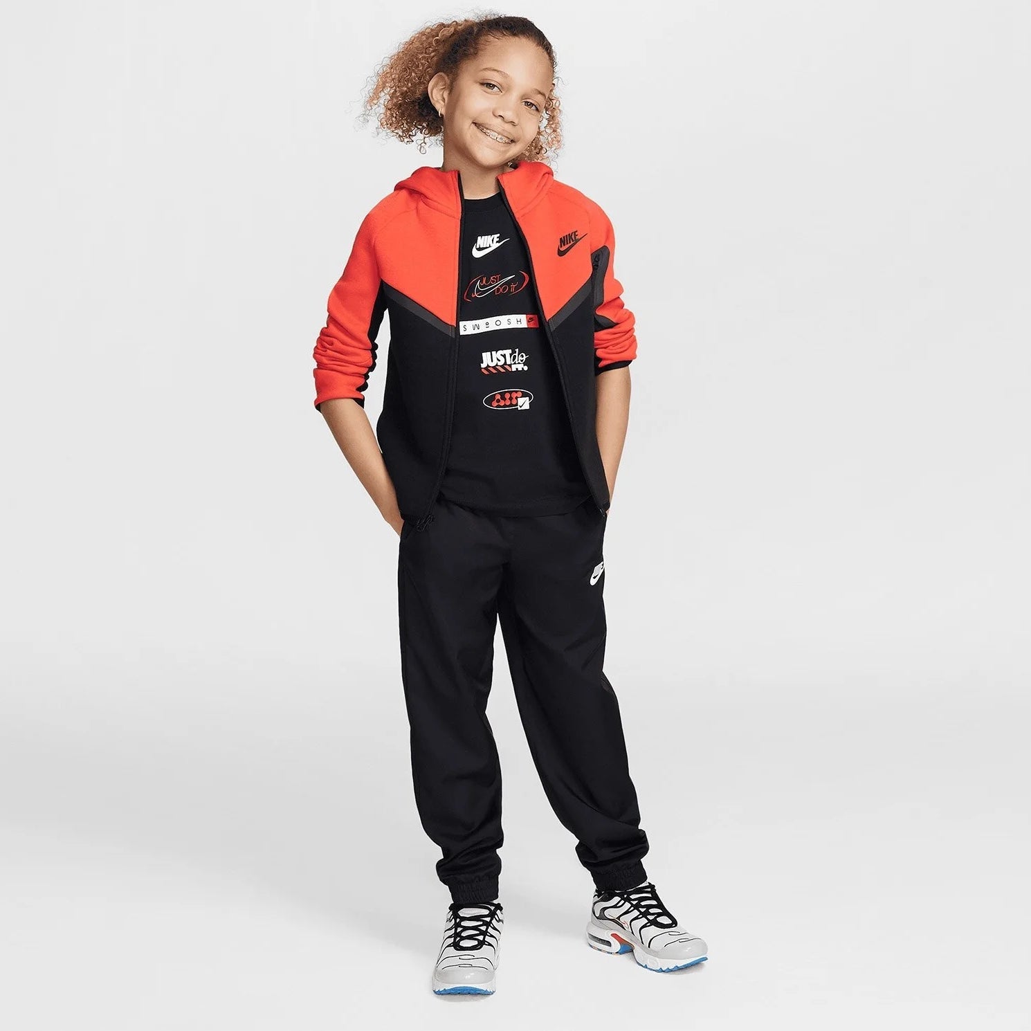 Детска тениска Nike Sportswear Logos Tee - Airhouse