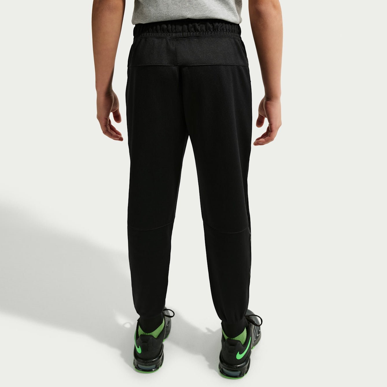 Детски джогър Nike Air Max Jogger - IO1155-010 отзад