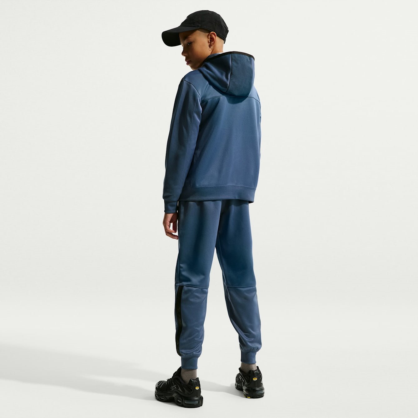 Детски джогър Nike Air Max Jogger - IO1155-491 модел отзад
