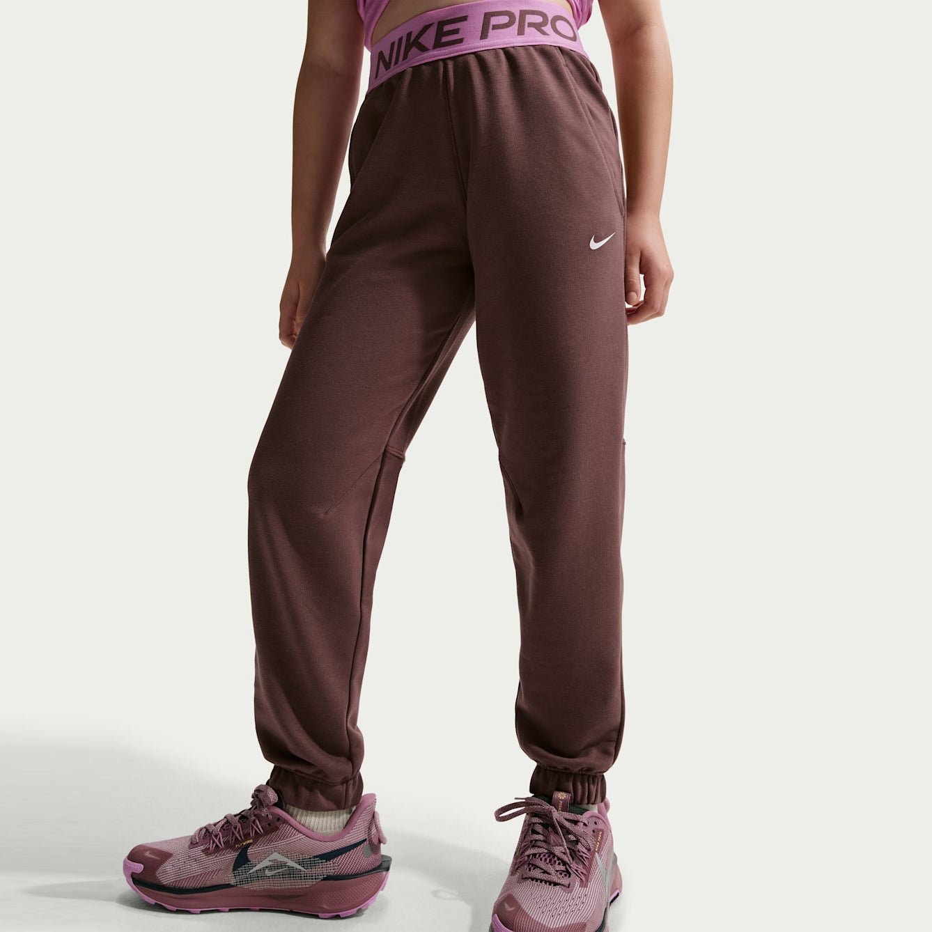 Детски джогър Nike Pro Fleece Older Kids' (Girls') Dri-FIT Joggers HV0289-502