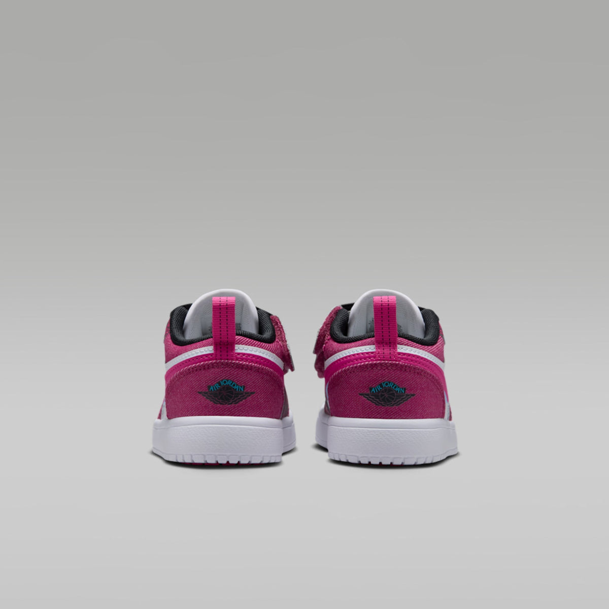 Детски кецове Jordan 1 Low Alt SE (PS) - IO2059-602 отзад