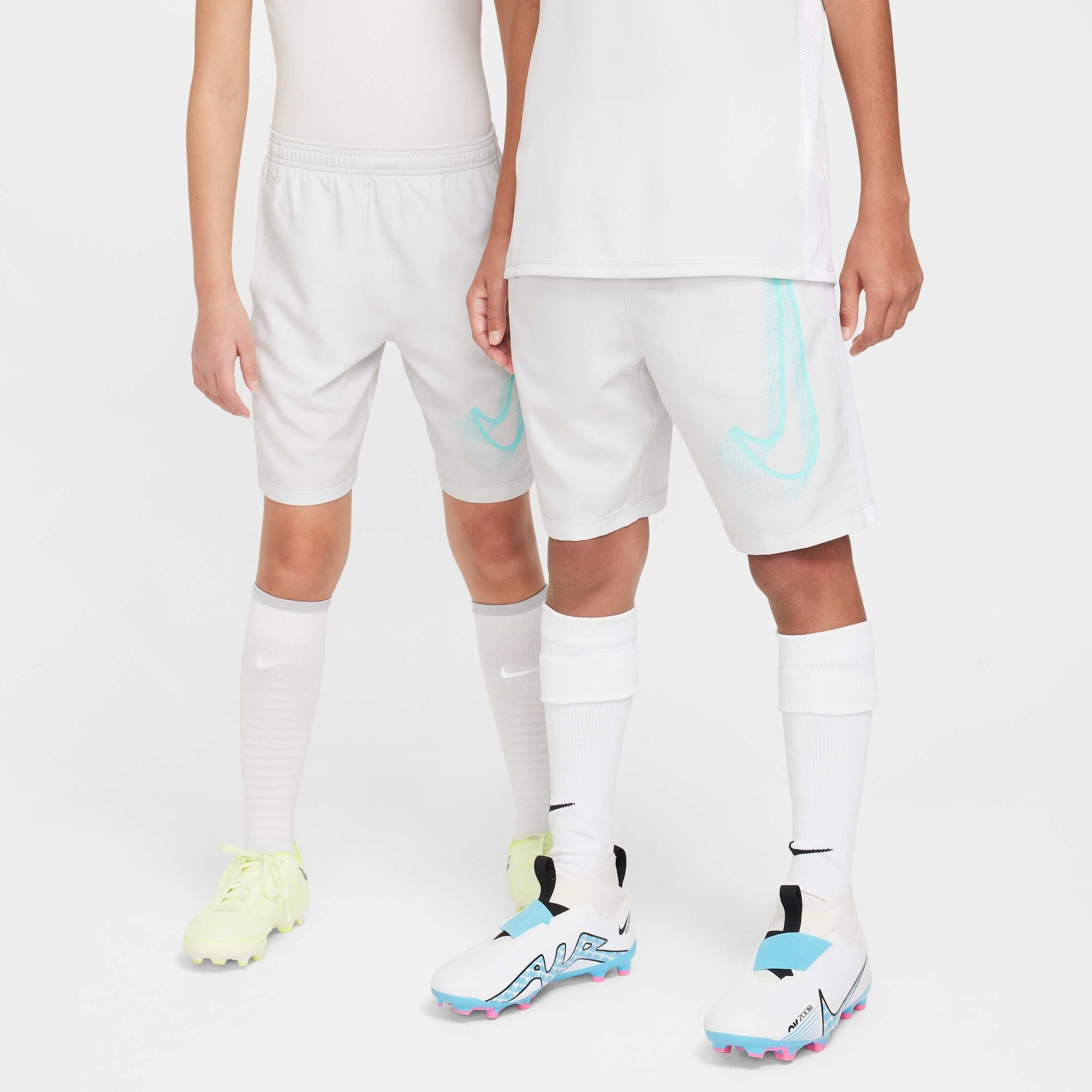 Детски къс панталон Nike Academy Football Shorts - FZ5311-025