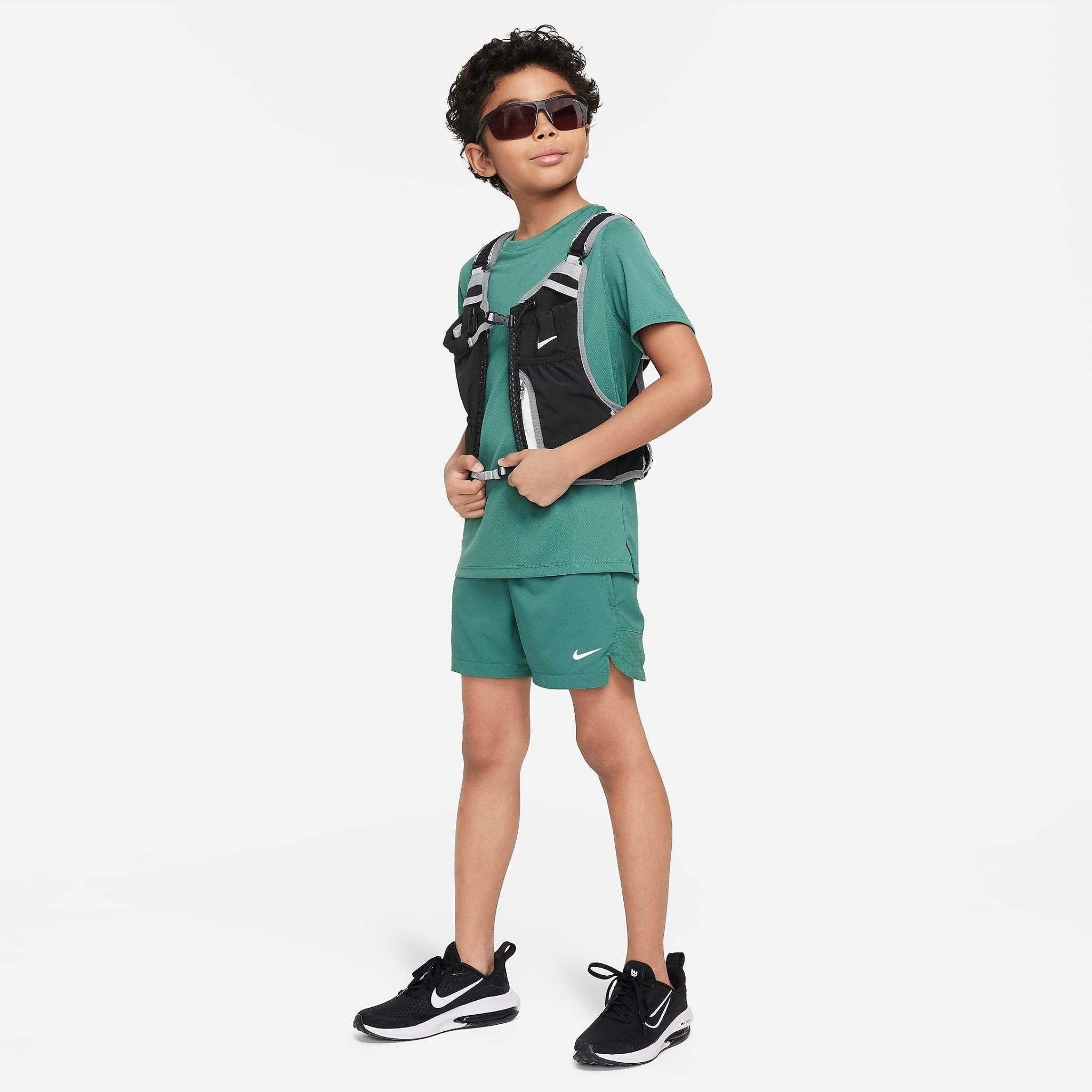 Детски къс панталон Nike Multi Tech EasyOn Dri-FIT Training Shorts - FB1294-361 модел отпред