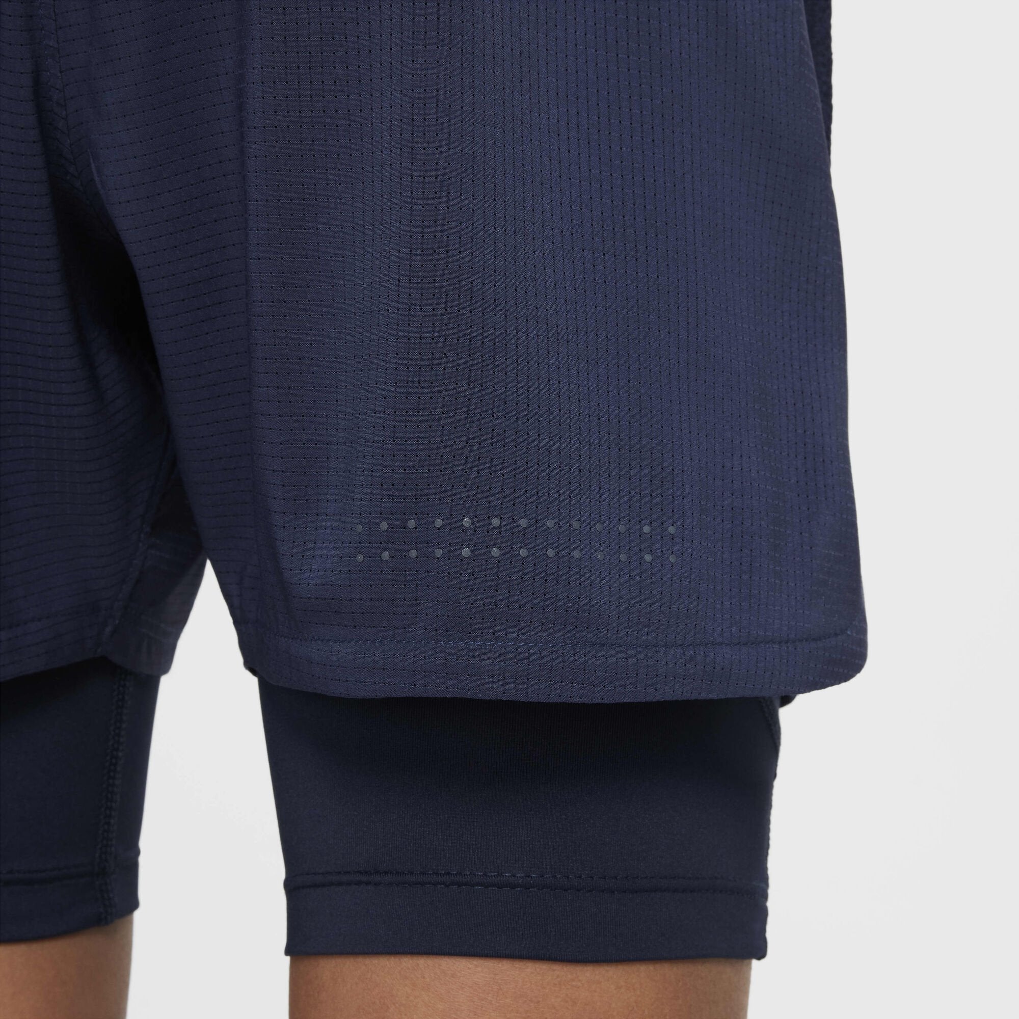 Детски къс панталон Nike Multi Tech Shorts - FJ6818-410 детайл крачол
