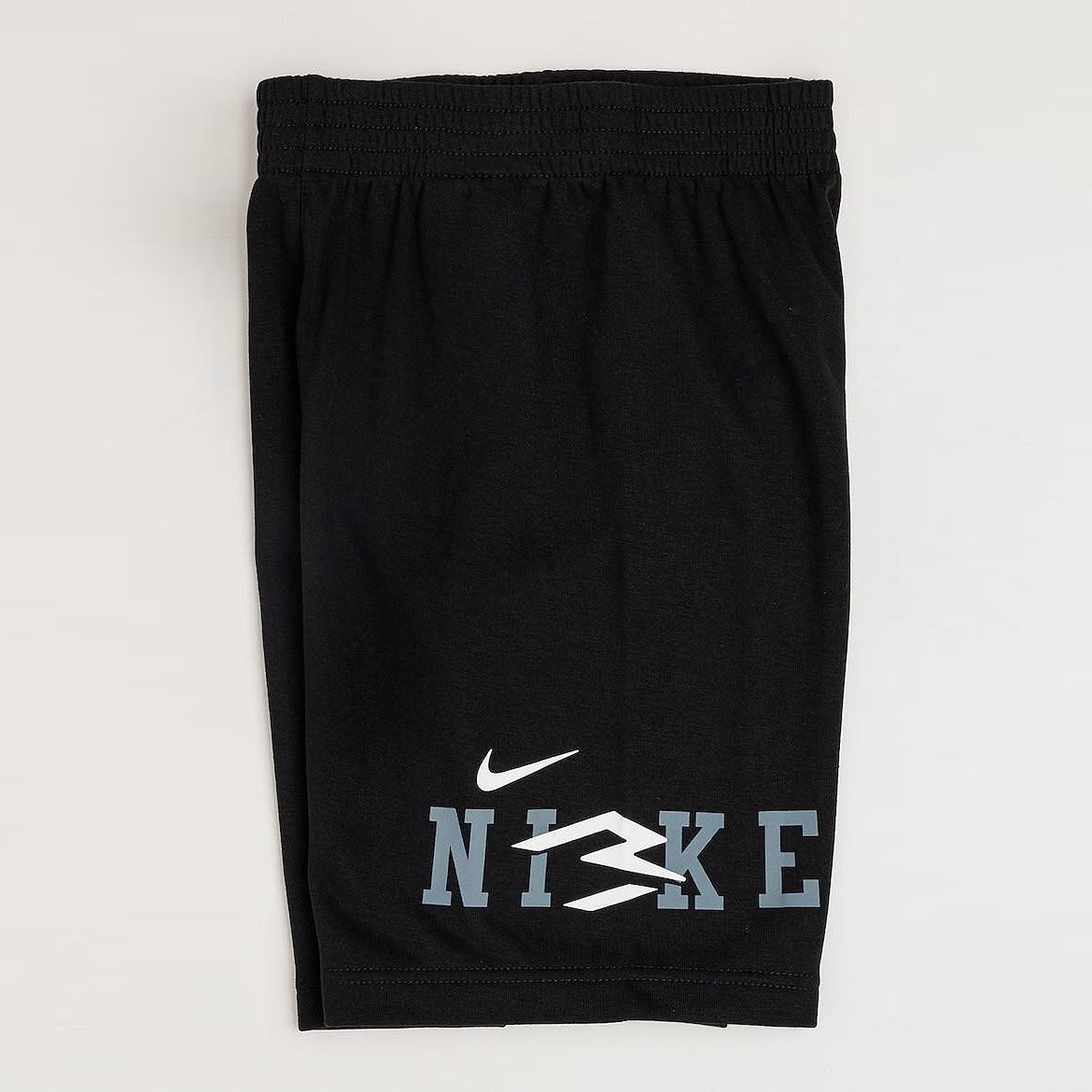 Детски къс панталон Nike RWB Collegiate Shorts - 9Q1090-023 детайл лого