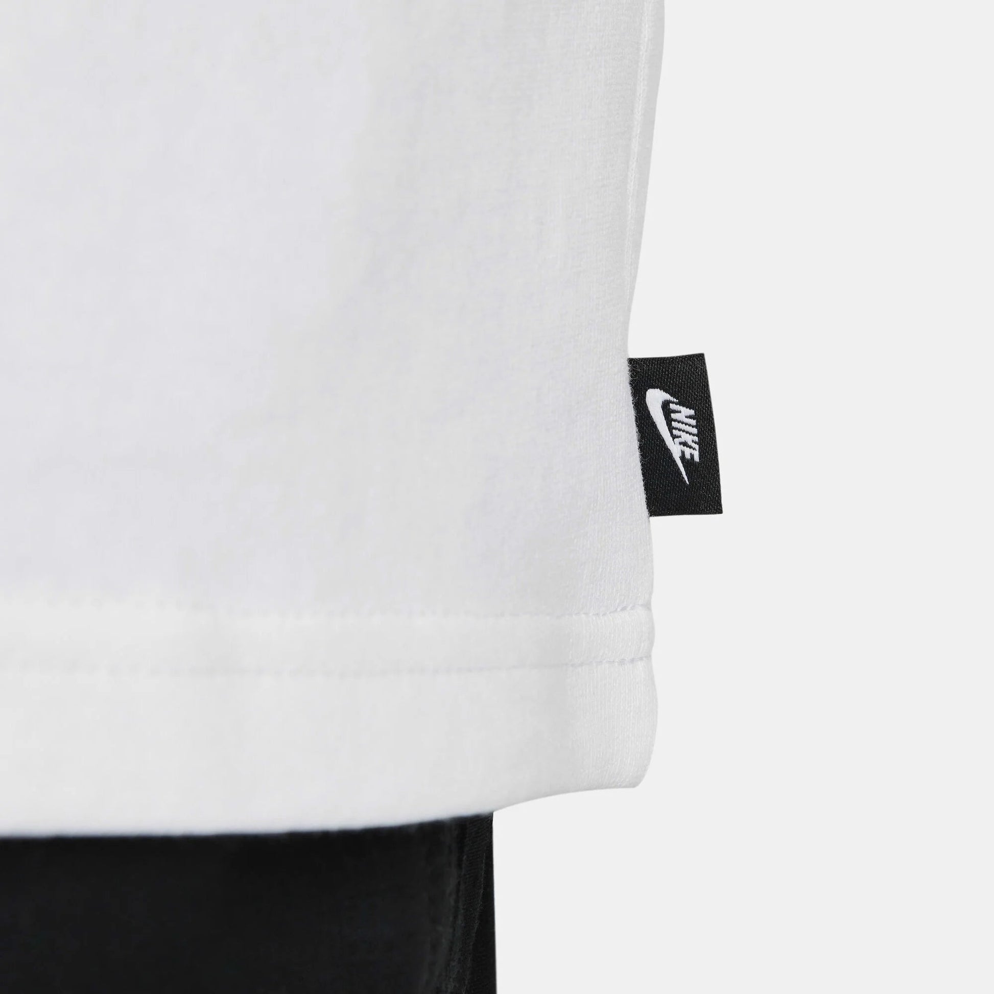 Мъжка тениска Nike Premium Essentials T-Shirt - Airhouse