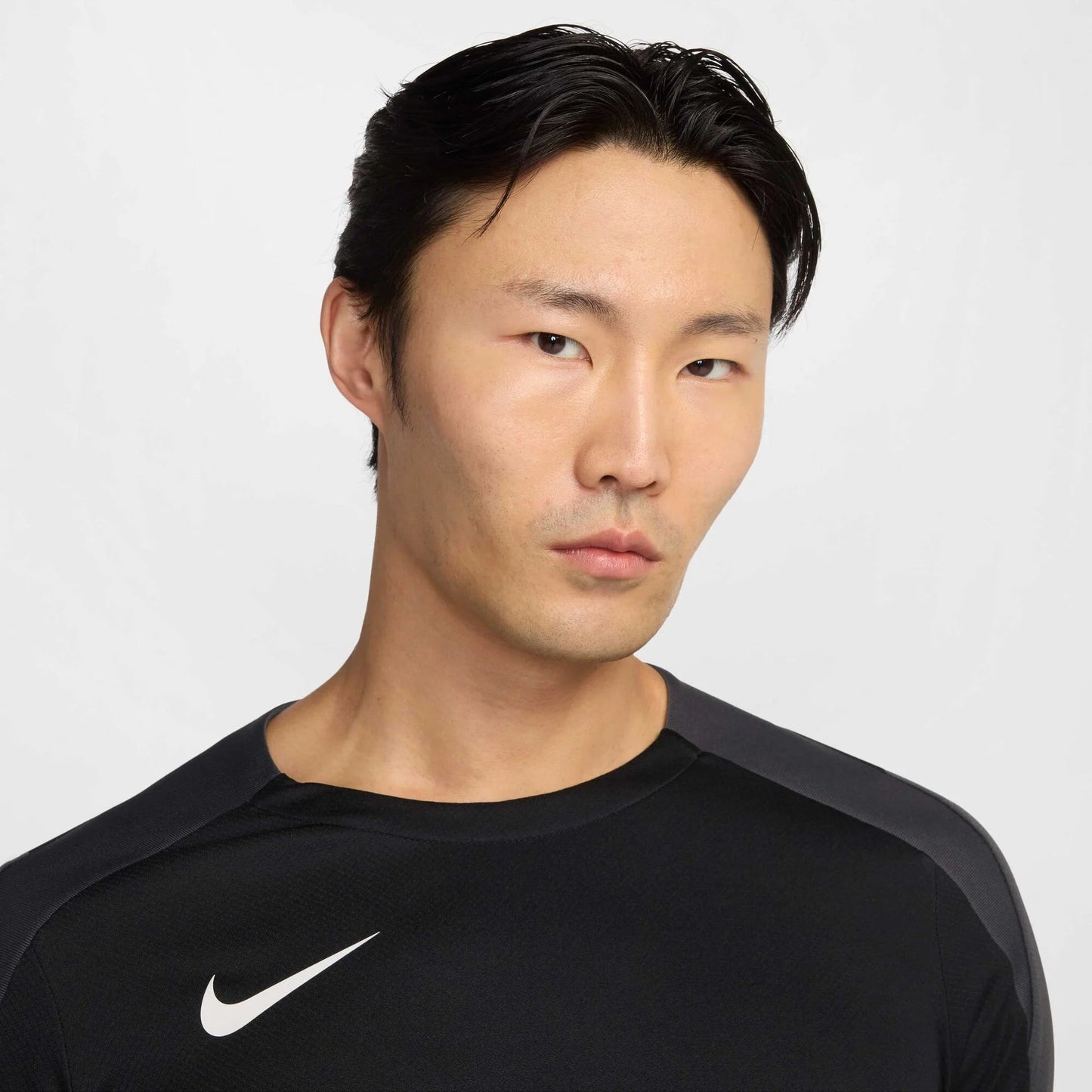 Мъжка тениска Nike Strike+ Top - Airhouse