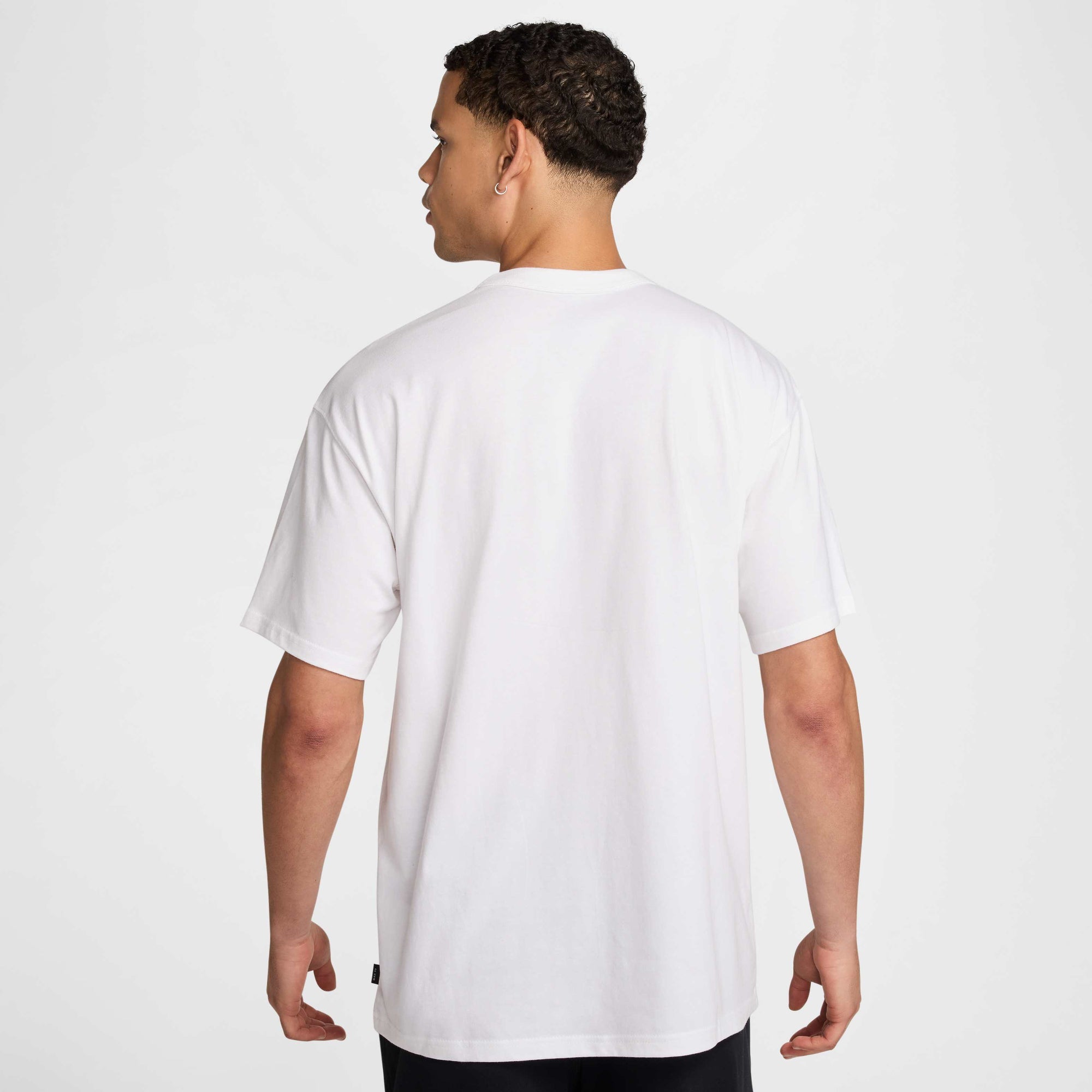 Мъжка тениска Nike Tee Max90 SNKR Patch PKT - Airhouse