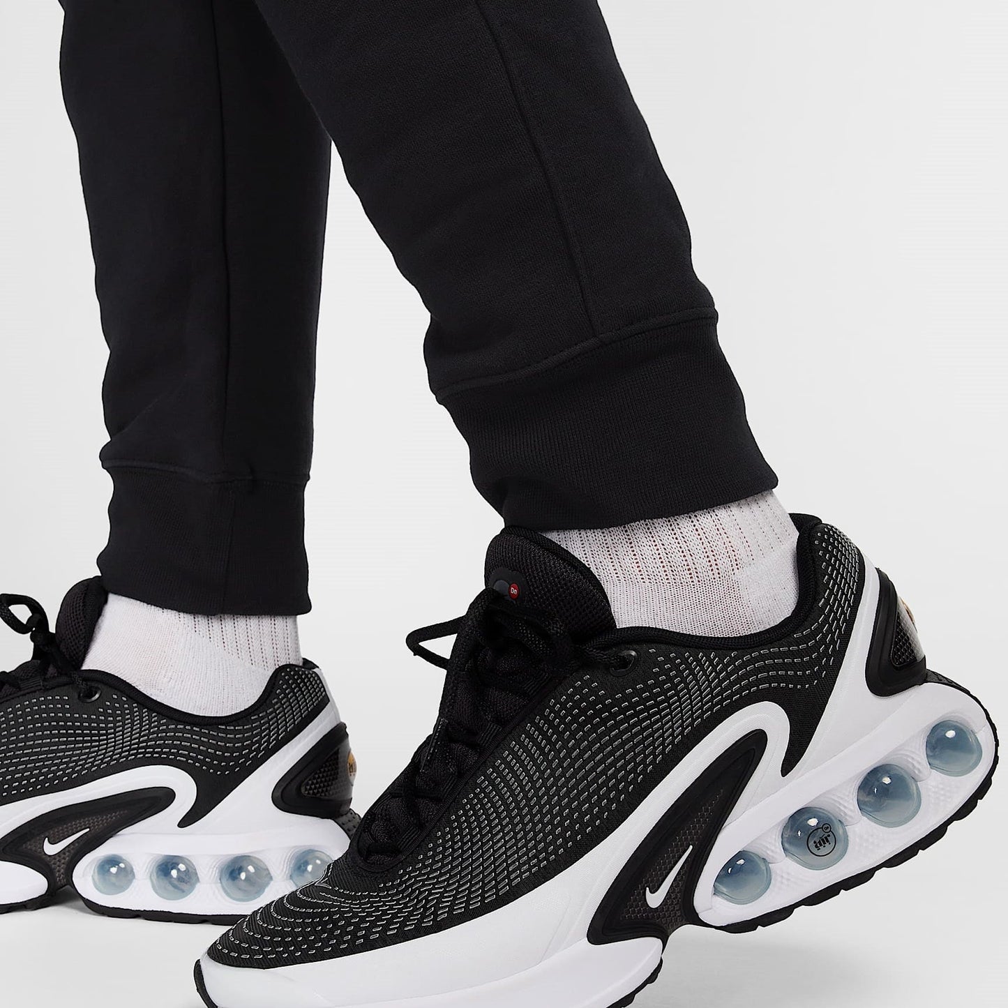 Мъжки джогър Nike Club Fleece Joggers - Airhouse