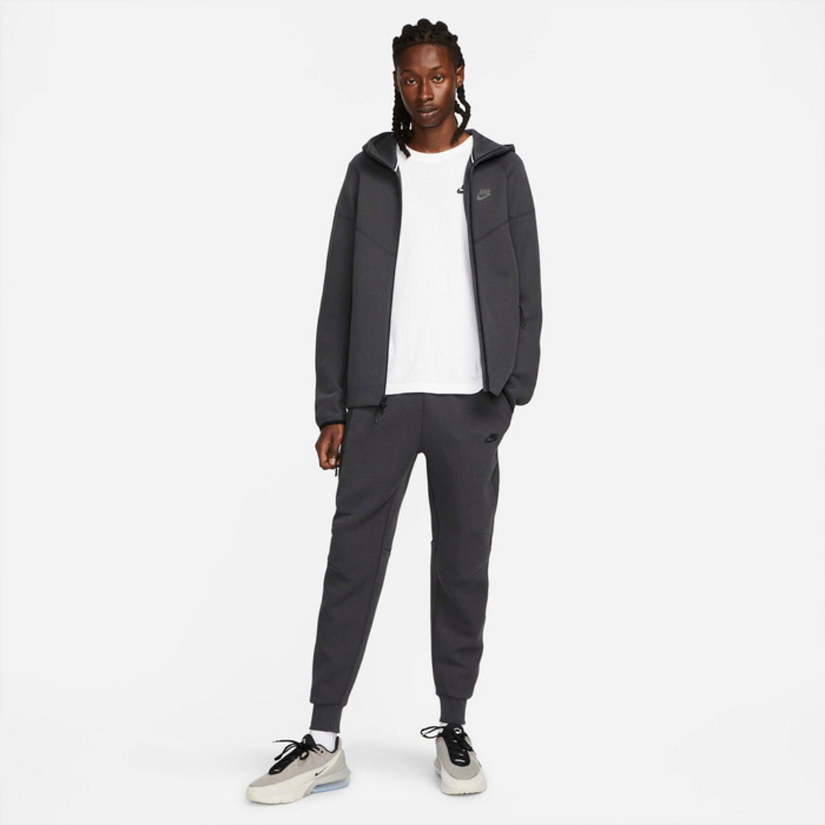 Мъжки джогър Nike NSW Tech Fleece Joggers - Airhouse