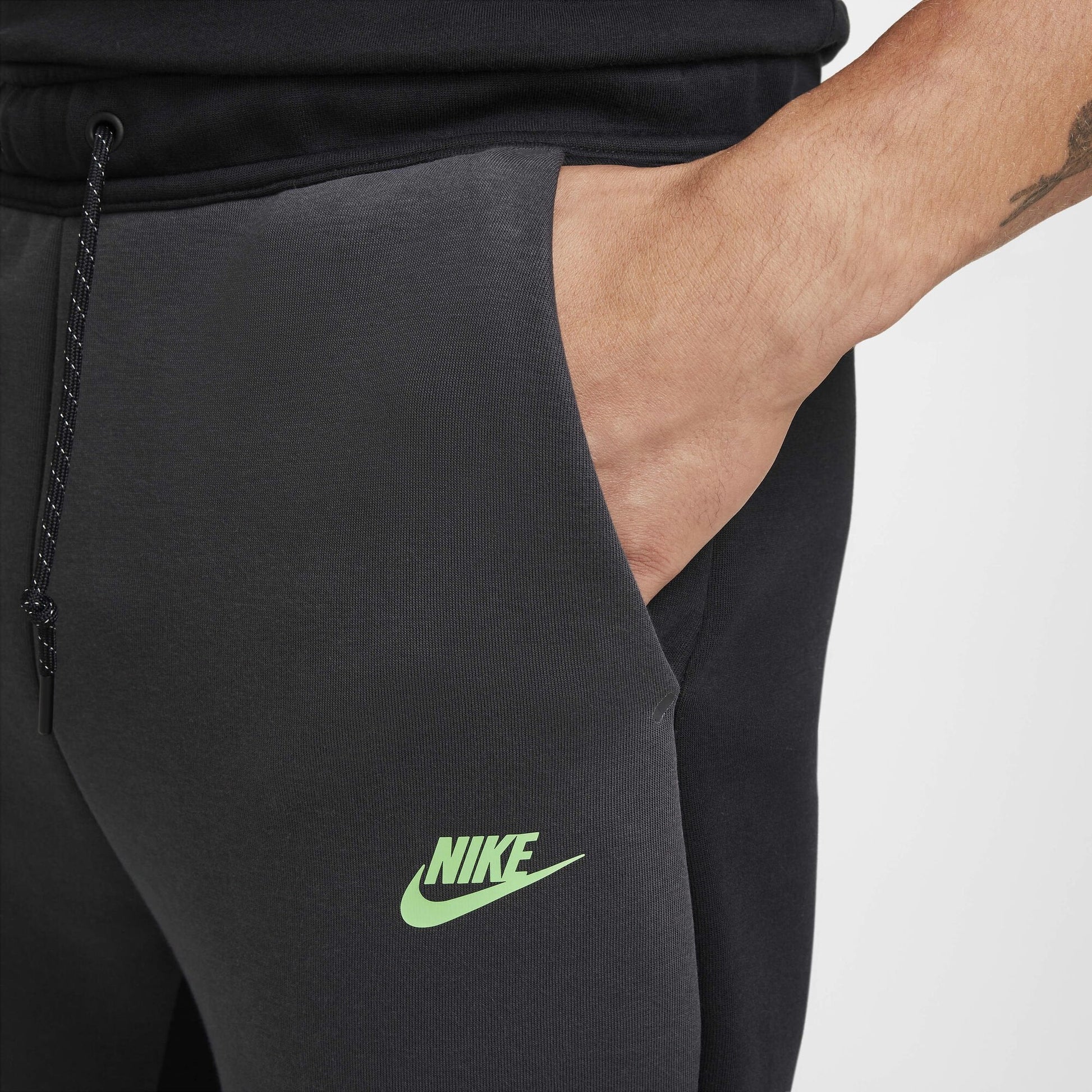 Мъжки джогър Nike Tech Fleece Joggers - Airhouse