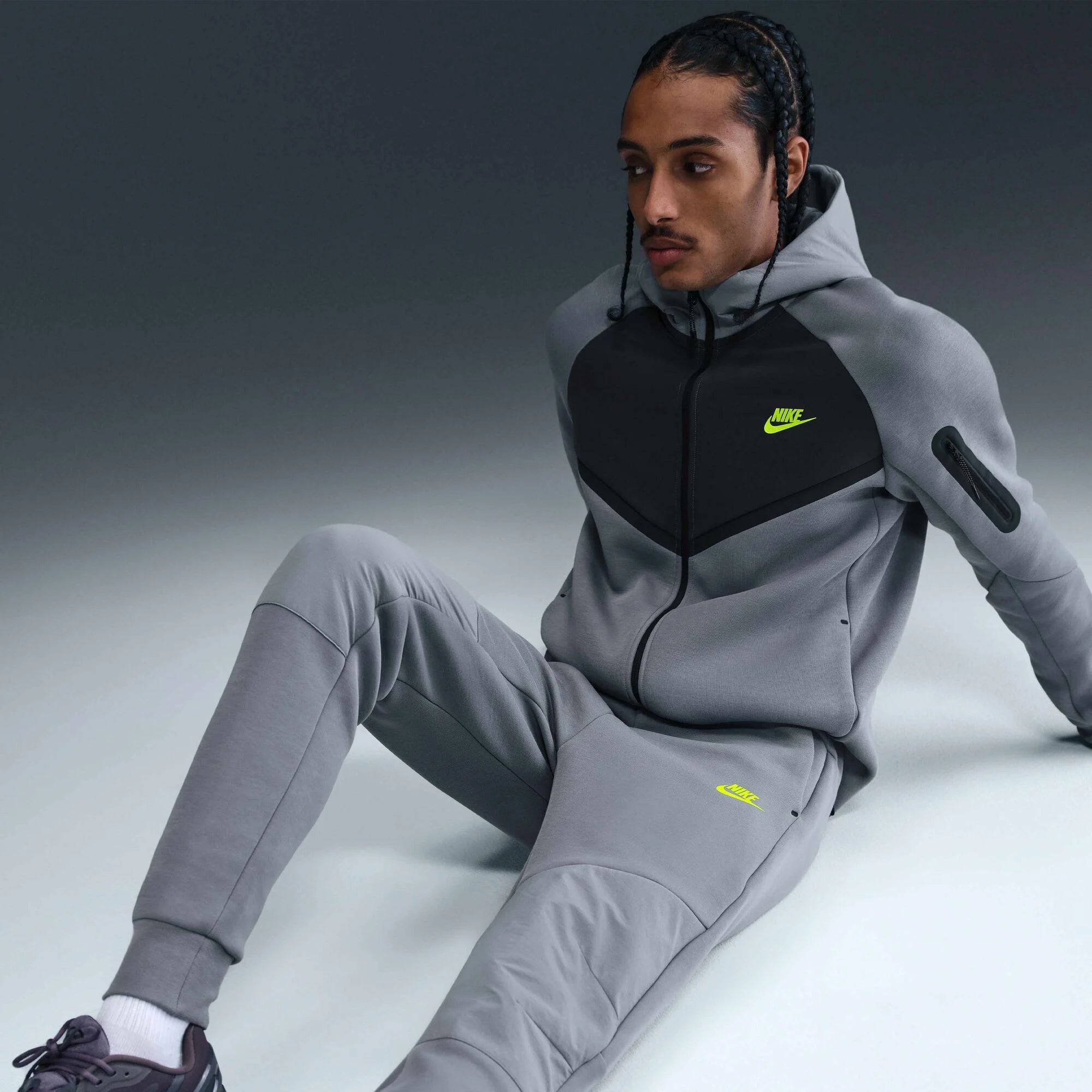 Мъжки джогър Nike Tech Fleece Joggers - Airhouse